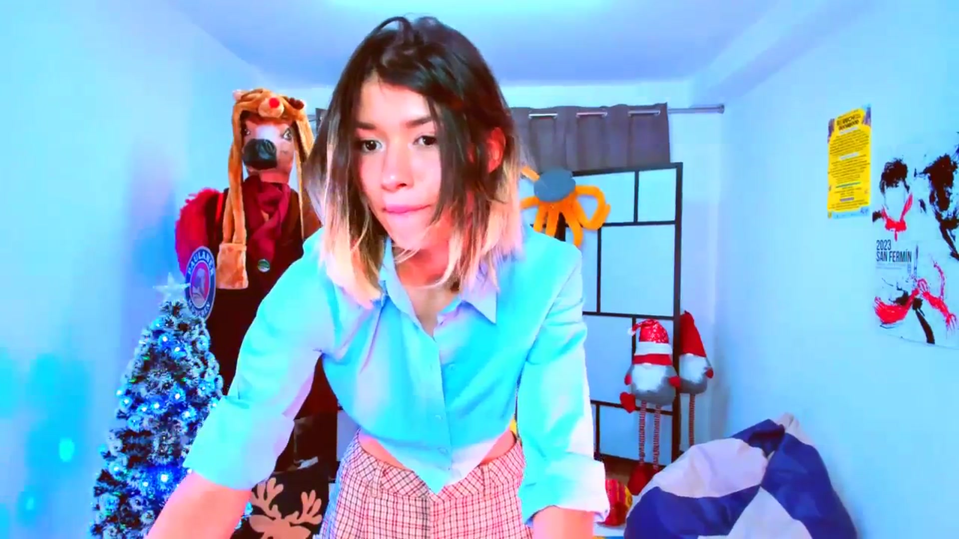 Gallery image thumbnail from Agostinha_Red's myfreecams stream on, 11/26/2023, 10:18 image 15 of 20