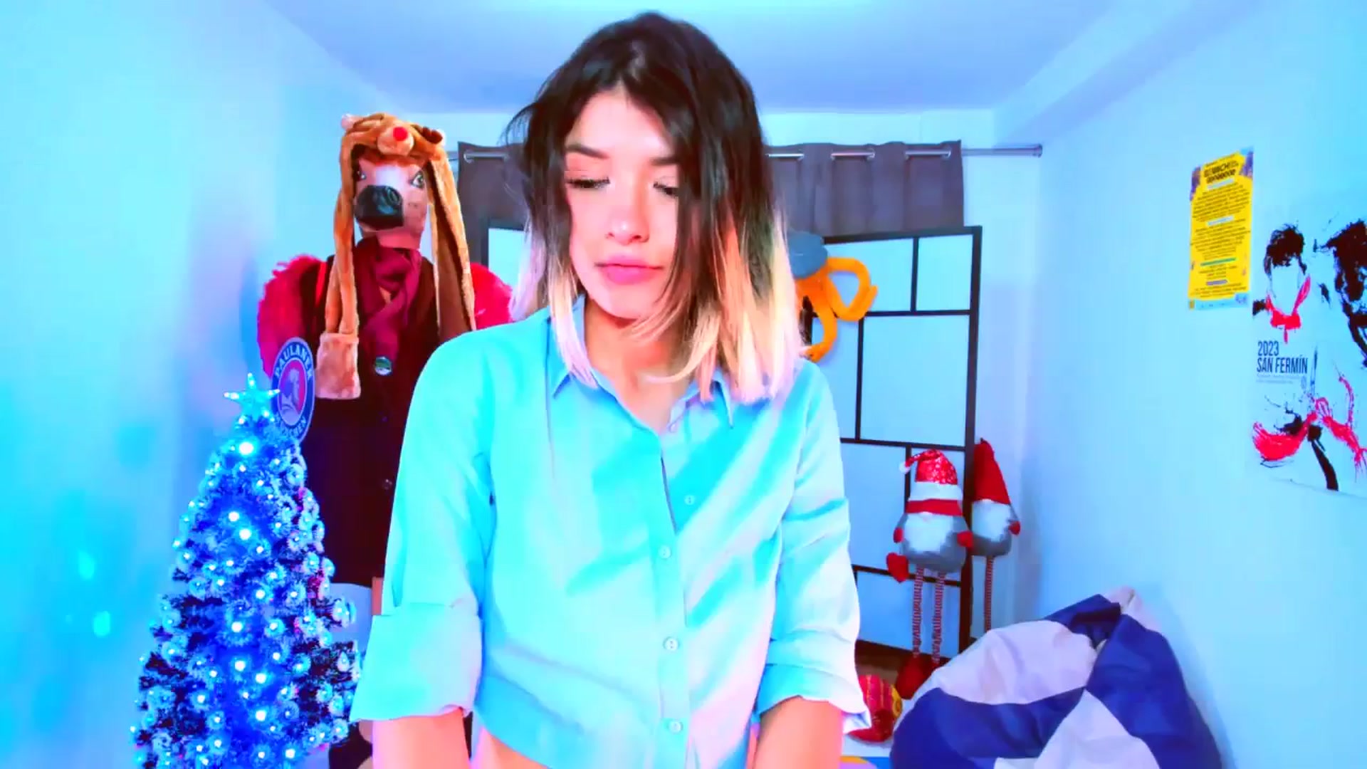 Gallery image thumbnail from Agostinha_Red's myfreecams stream on, 11/26/2023, 10:18 image 2 of 20