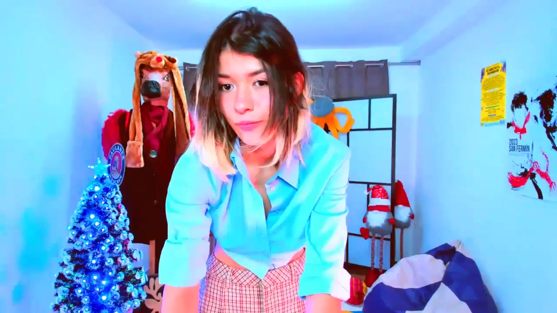 Gallery image thumbnail from Agostinha_Red's myfreecams stream on, 11/26/2023, 10:18 image 12 of 20