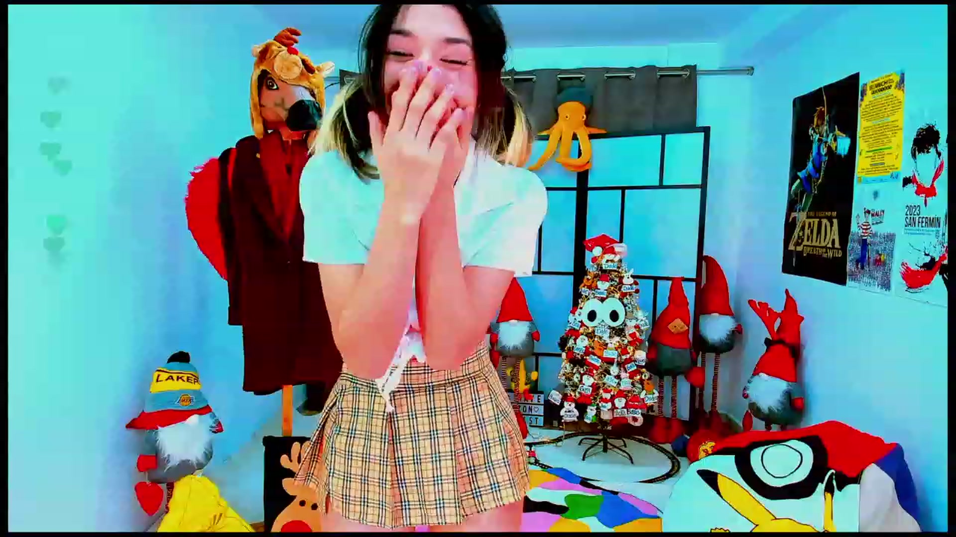 Gallery image thumbnail from Agostinha_Red's myfreecams stream on, 12/17/2023, 11:35 image 2 of 20