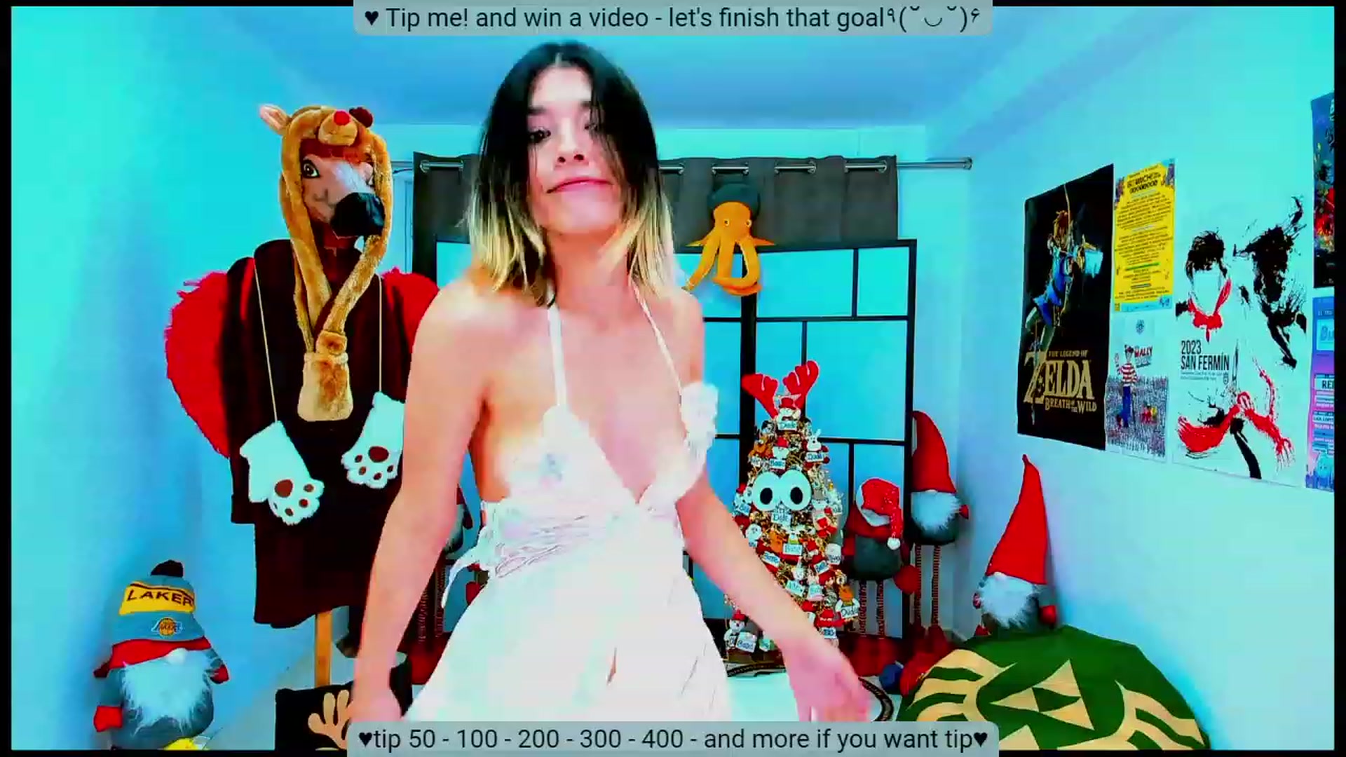 Gallery image thumbnail from Agostinha_Red's myfreecams stream on, 12/19/2023, 12:35 image 9 of 20
