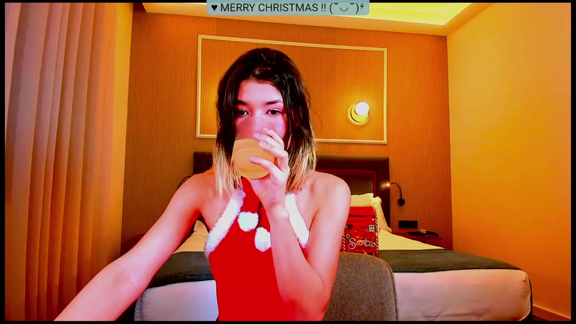 Gallery image thumbnail from Agostinha_Red's myfreecams stream on, 12/26/2023, 23:45 image 7 of 20