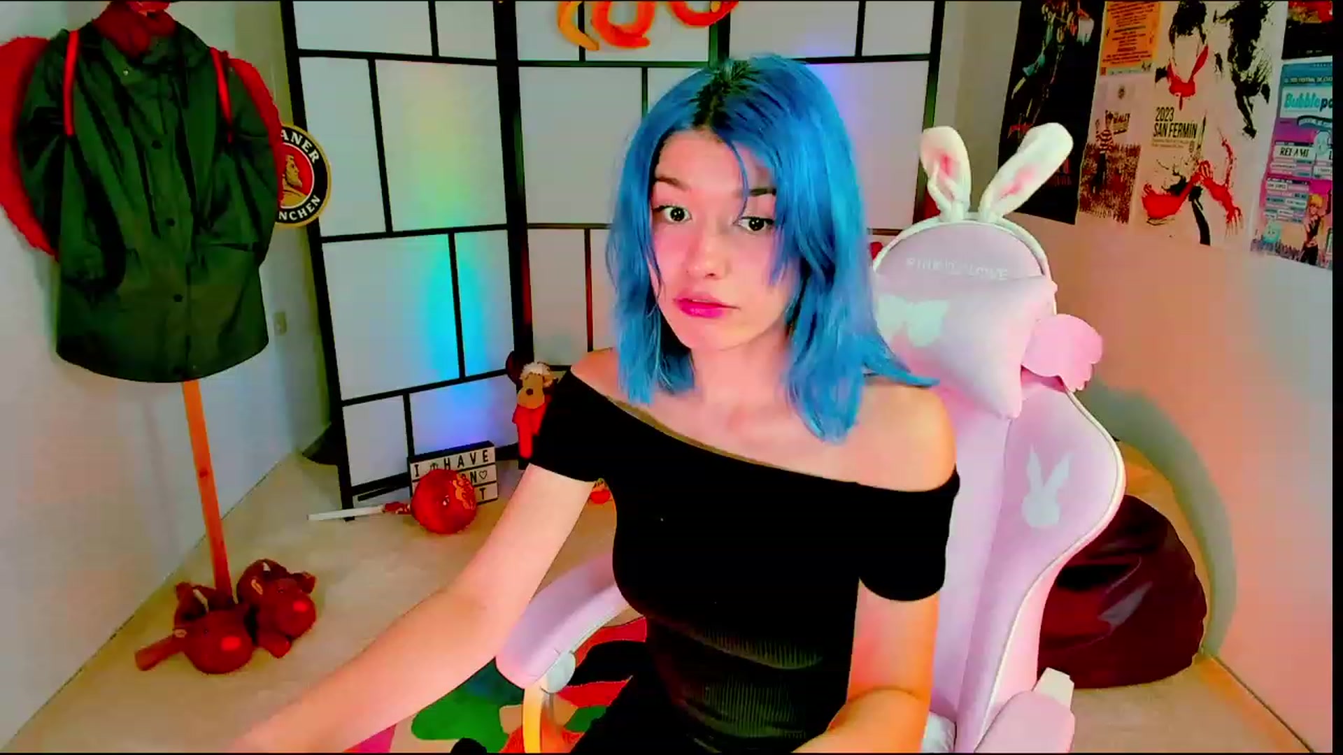Gallery image thumbnail from Agostinha_Red's myfreecams stream on, 02/08/2024, 15:51 image 11 of 20