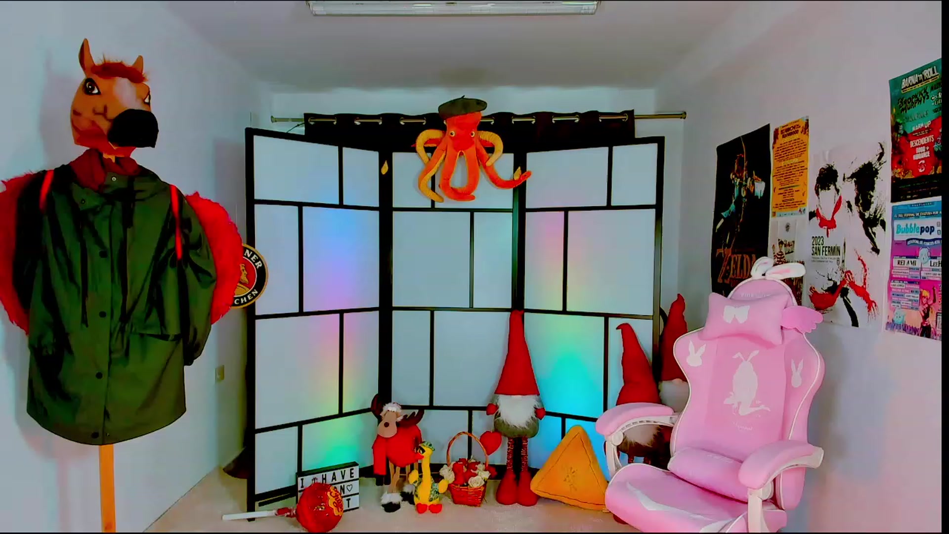 Gallery image thumbnail from Agostinha_Red's myfreecams stream on, 02/10/2024, 11:43 image 11 of 20