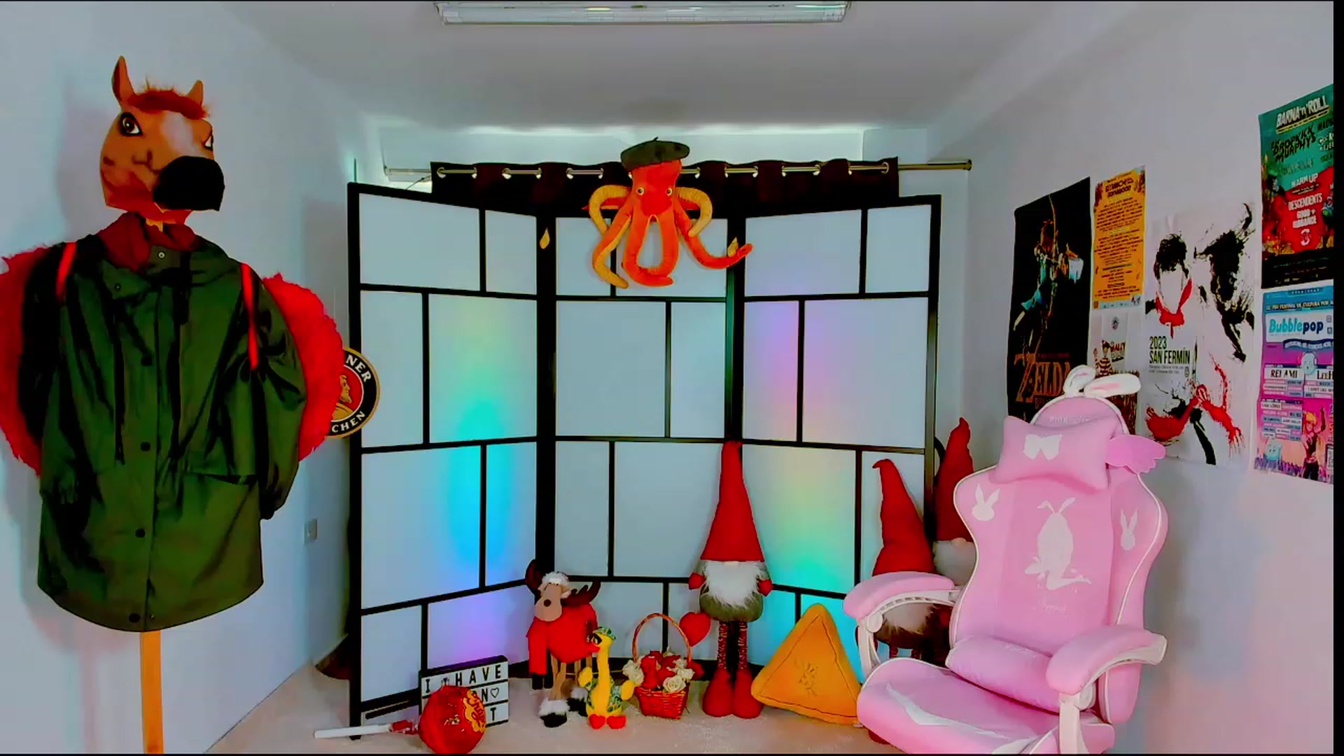 Gallery image thumbnail from Agostinha_Red's myfreecams stream on, 02/10/2024, 11:43 image 13 of 20