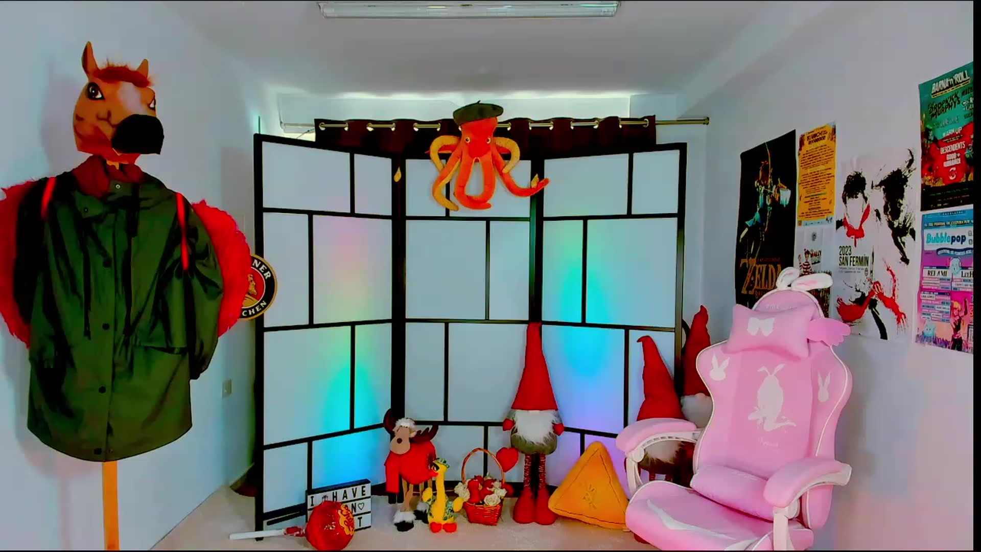 Gallery image thumbnail from Agostinha_Red's myfreecams stream on, 02/10/2024, 11:43 image 14 of 20
