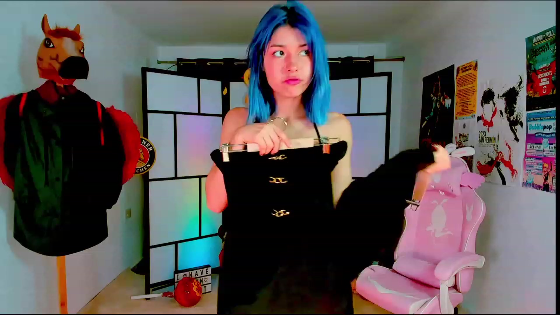 Gallery image thumbnail from Agostinha_Red's myfreecams stream on, 02/10/2024, 11:43 image 6 of 20