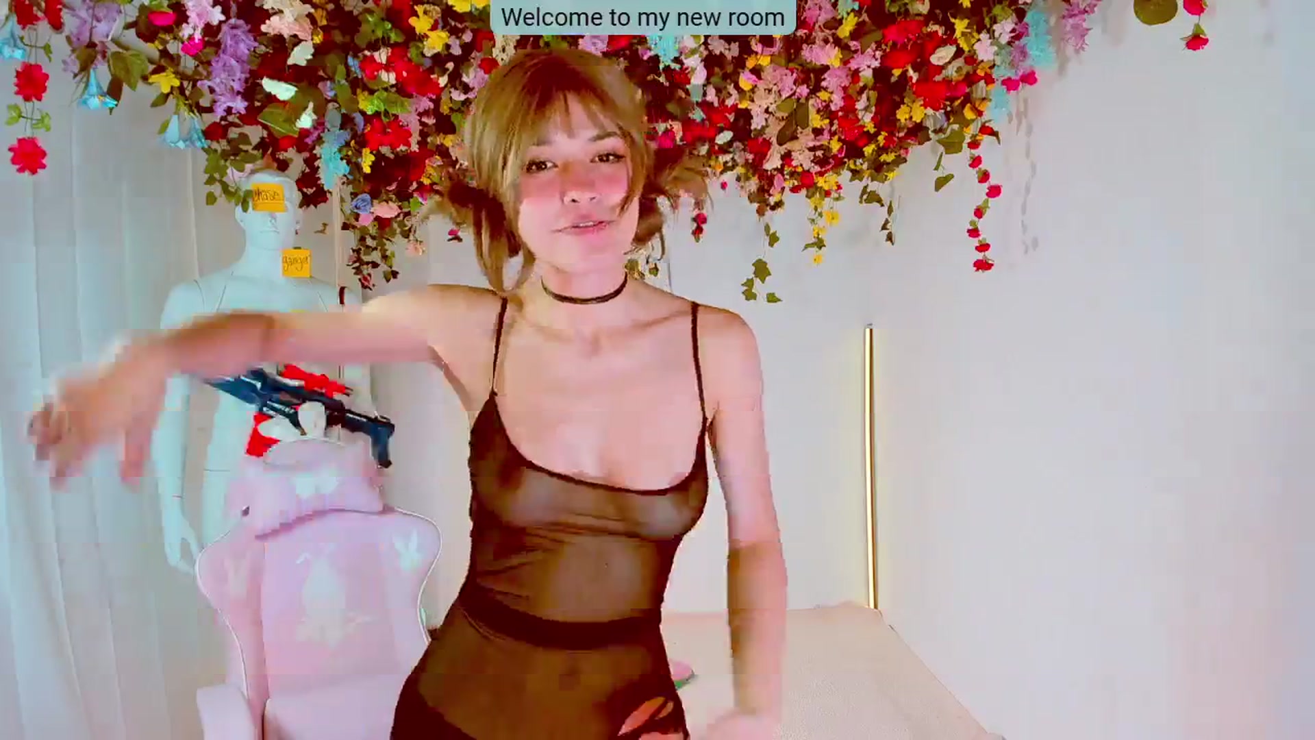Gallery image thumbnail from Agostinha_Red's myfreecams stream on, 05/02/2024, 23:03 image 12 of 20