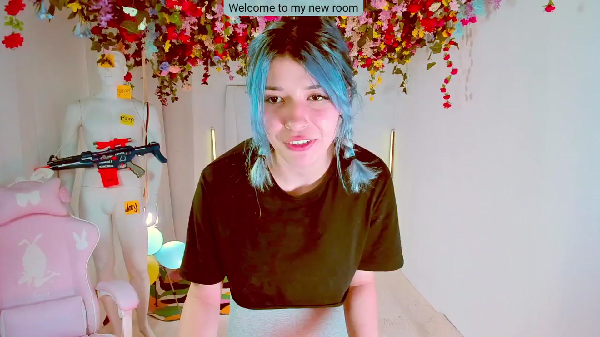 Gallery image thumbnail from Agostinha_Red's myfreecams stream on, 05/04/2024, 22:40 image 9 of 20