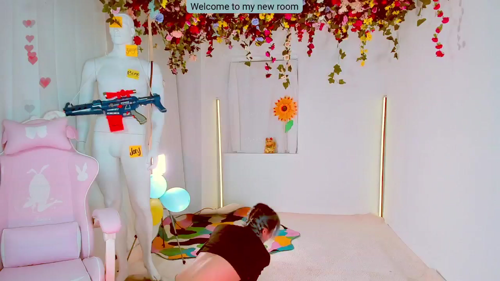 Gallery image thumbnail from Agostinha_Red's myfreecams stream on, 05/04/2024, 22:40 image 3 of 20