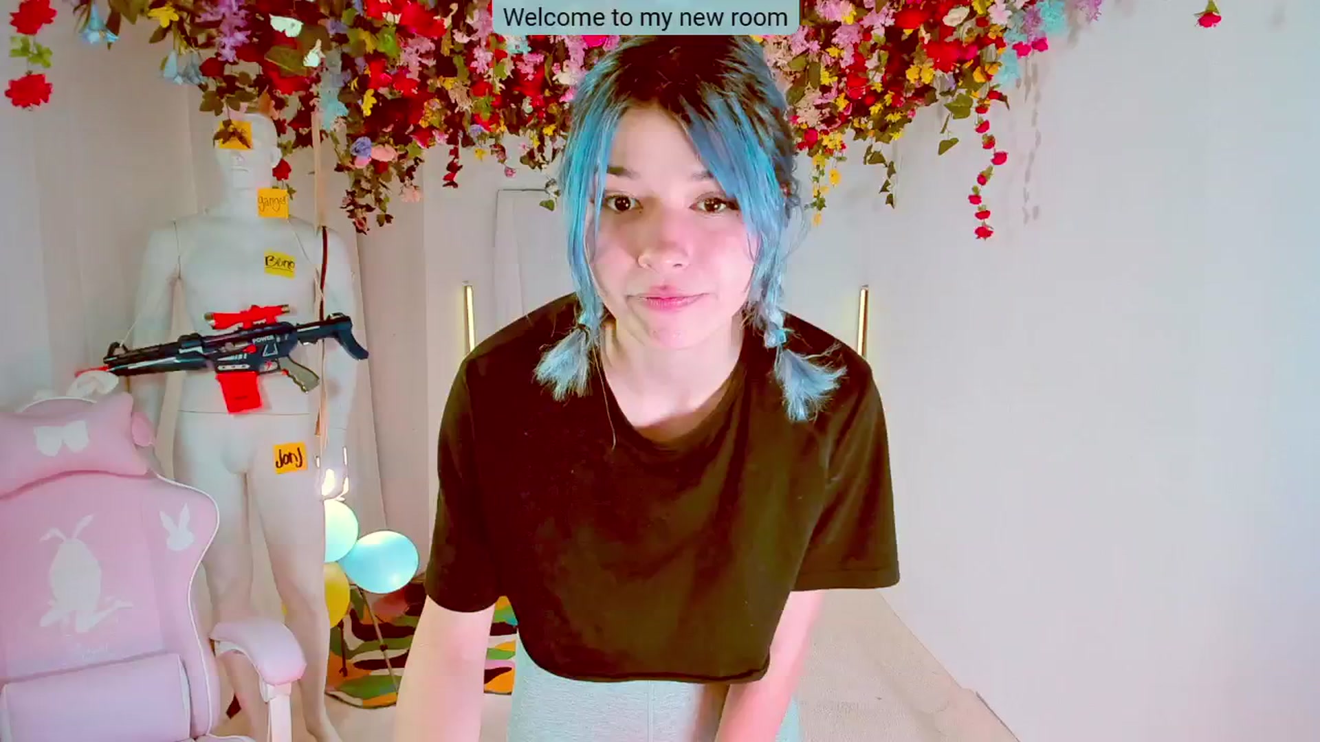 Gallery image thumbnail from Agostinha_Red's myfreecams stream on, 05/04/2024, 22:40 image 18 of 20