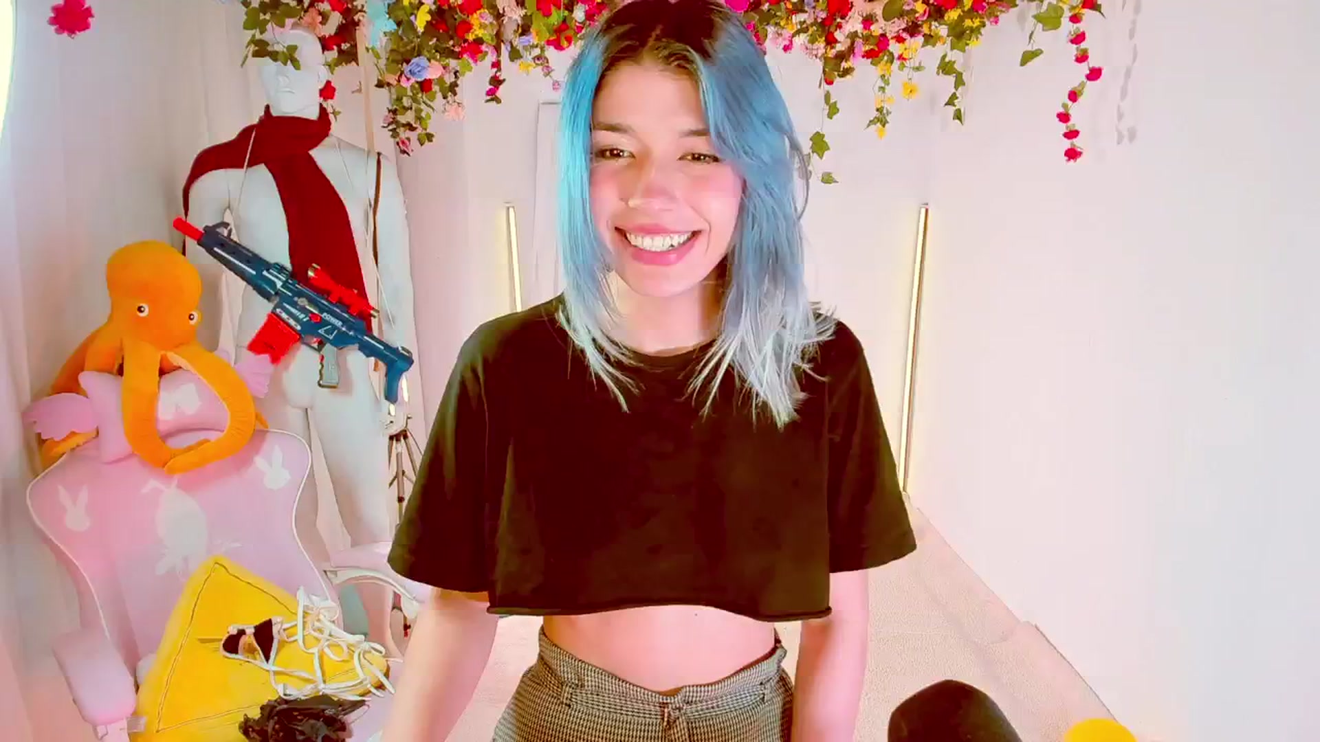 Gallery image thumbnail from Agostinha_Red's myfreecams stream on, 05/23/2024, 24:33 image 19 of 20