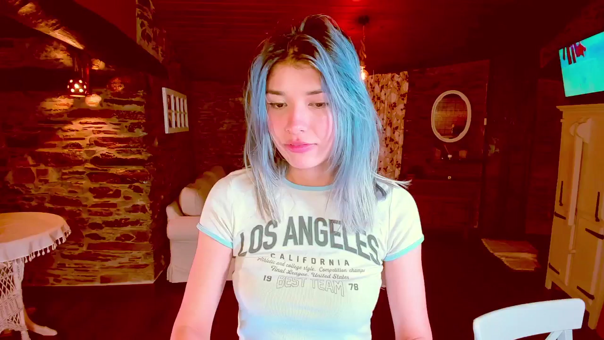 Gallery image thumbnail from Agostinha_Red's myfreecams stream on, 05/31/2024, 01:26 image 14 of 20