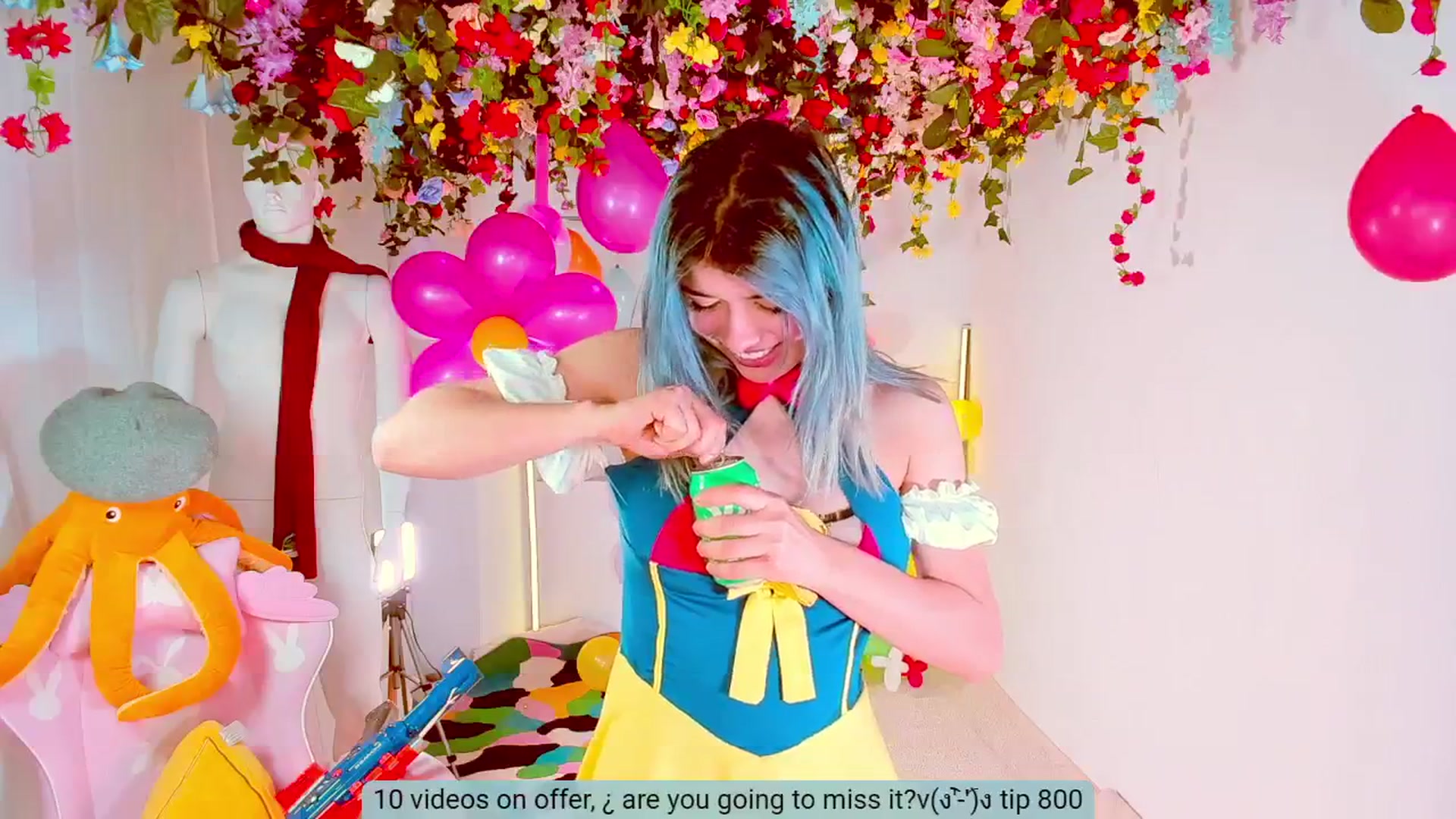 Gallery image thumbnail from Agostinha_Red's myfreecams stream on, 06/16/2024, 24:01 image 8 of 20