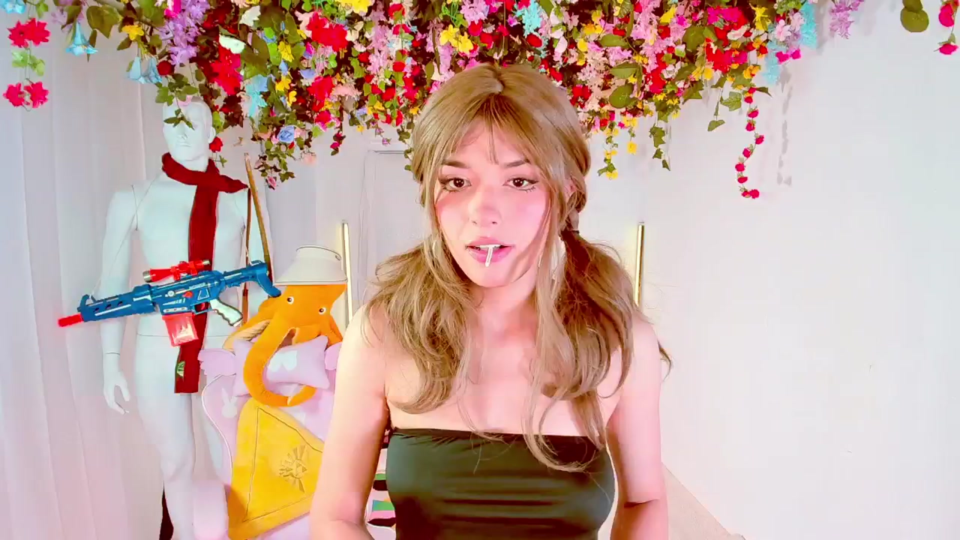 Gallery image thumbnail from Agostinha_Red's myfreecams stream on, 06/24/2024, 20:52 image 5 of 20