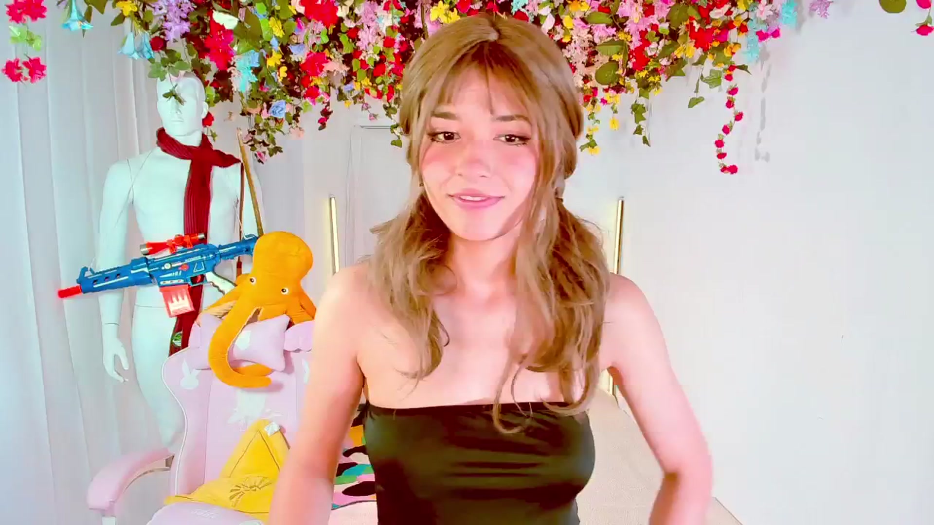 Gallery image thumbnail from Agostinha_Red's myfreecams stream on, 06/24/2024, 21:47 image 2 of 20
