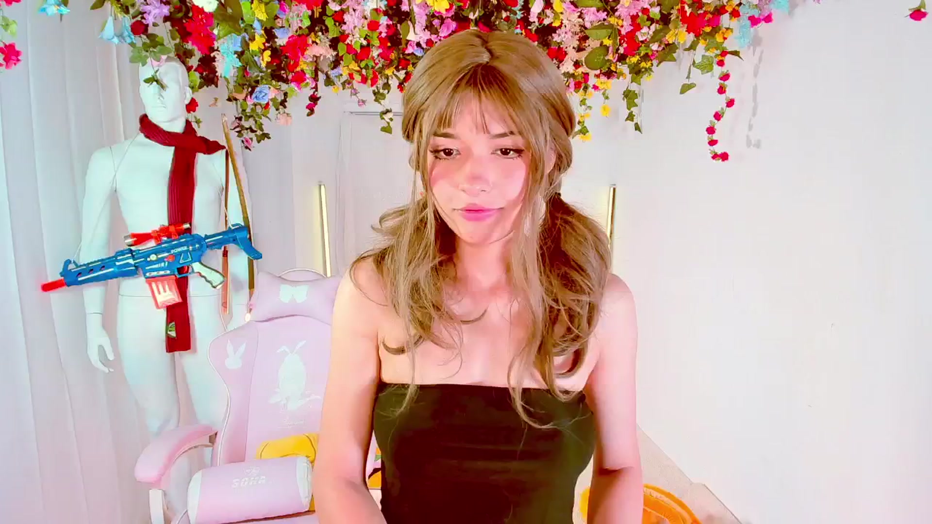 Gallery image thumbnail from Agostinha_Red's myfreecams stream on, 06/24/2024, 22:45 image 7 of 20