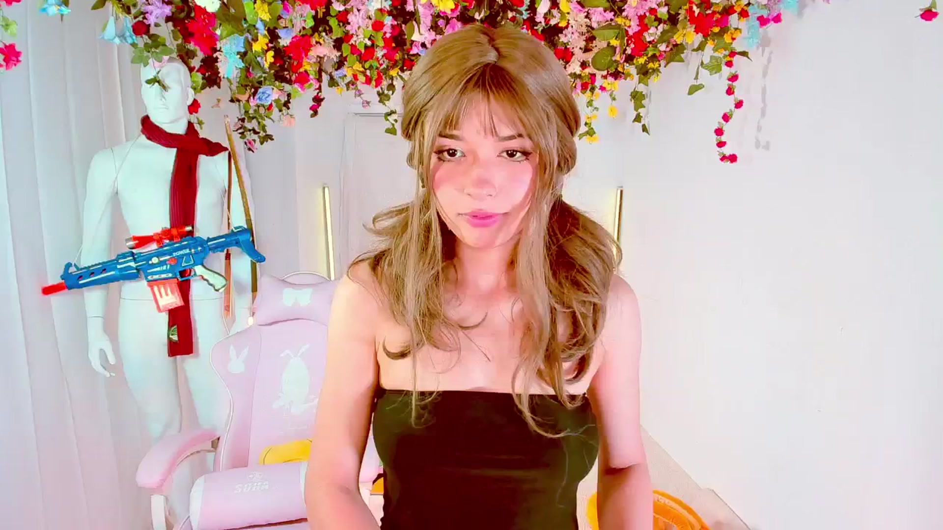 Gallery image thumbnail from Agostinha_Red's myfreecams stream on, 06/24/2024, 22:45 image 2 of 20