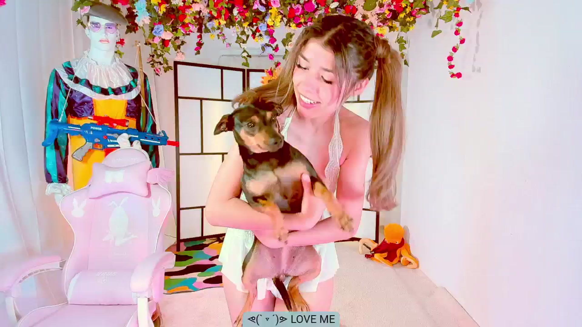 Gallery image thumbnail from Agostinha_Red's myfreecams stream on, 06/28/2024, 23:51 image 1 of 20