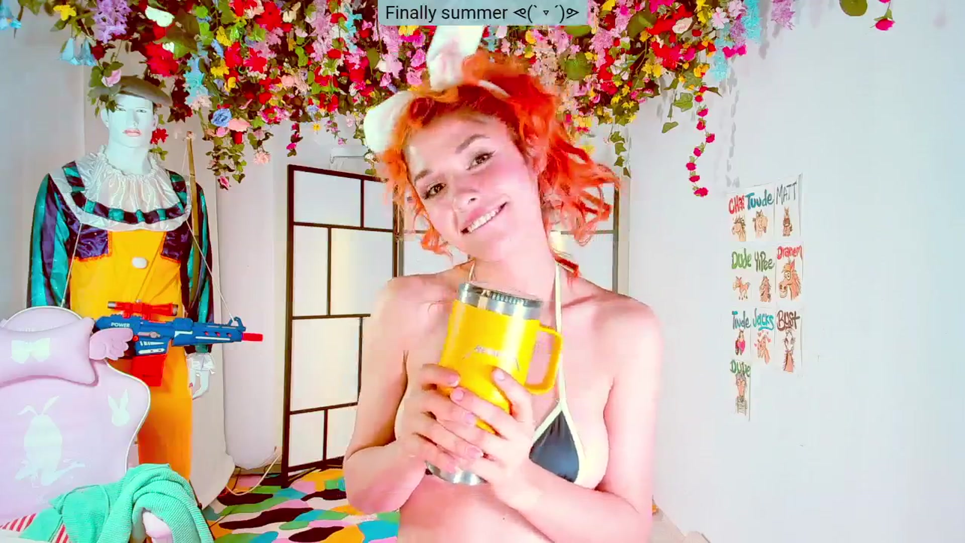 Gallery image thumbnail from Agostinha_Red's myfreecams stream on, 07/18/2024, 23:58 image 18 of 20