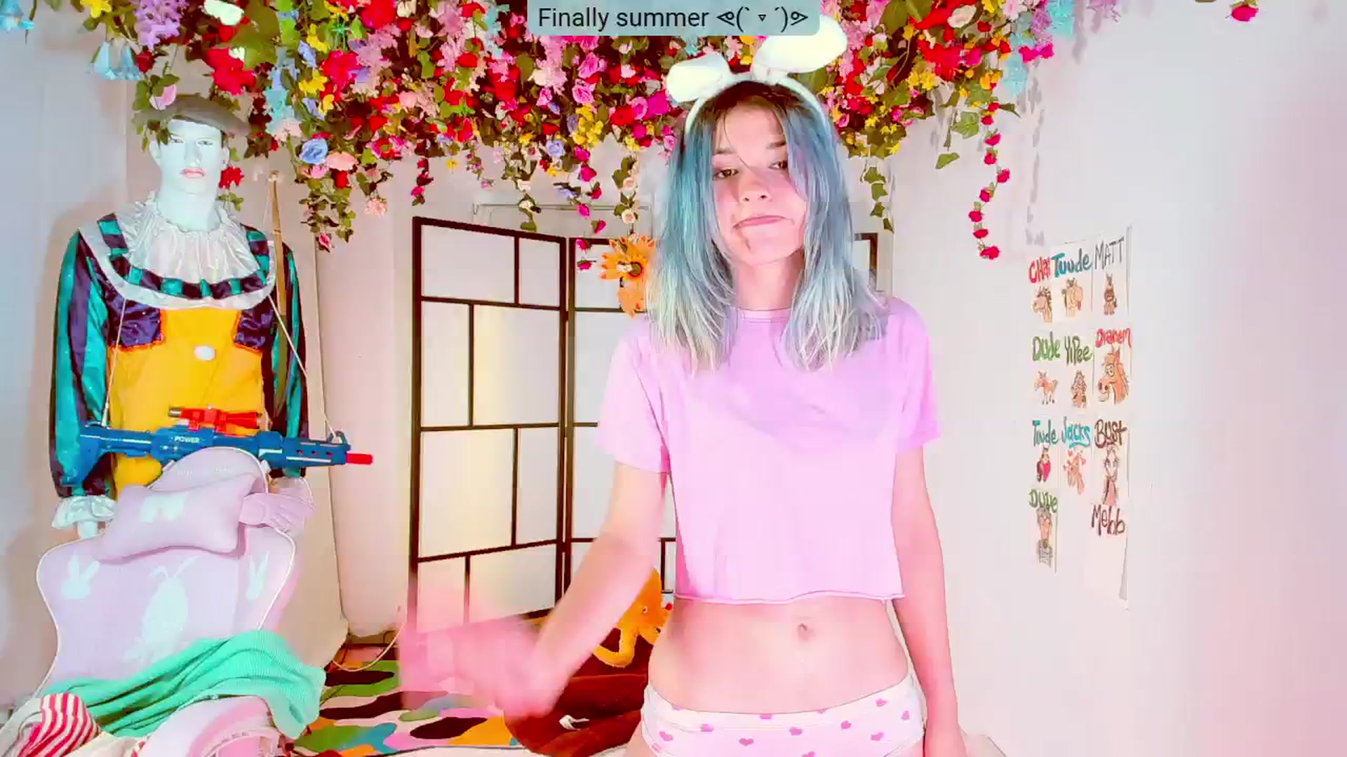 Gallery image thumbnail from Agostinha_Red's myfreecams stream on, 07/20/2024, 21:48 image 16 of 20