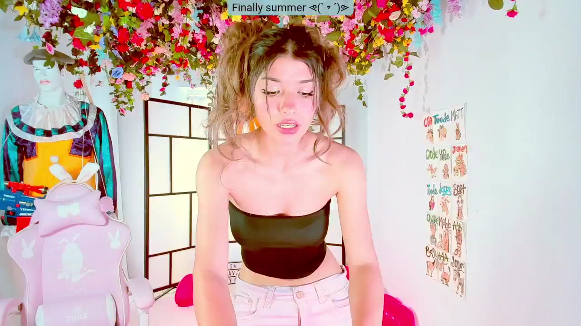 Gallery image thumbnail from Agostinha_Red's myfreecams stream on, 07/29/2024, 14:47 image 5 of 20