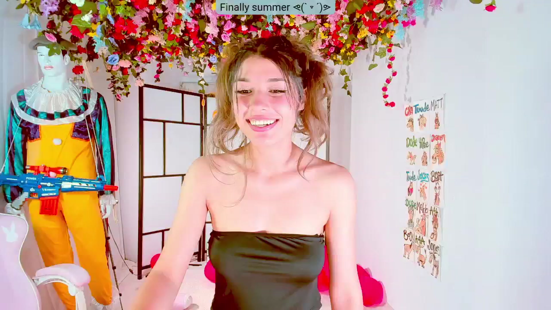 Gallery image thumbnail from Agostinha_Red's myfreecams stream on, 07/29/2024, 16:42 image 14 of 20