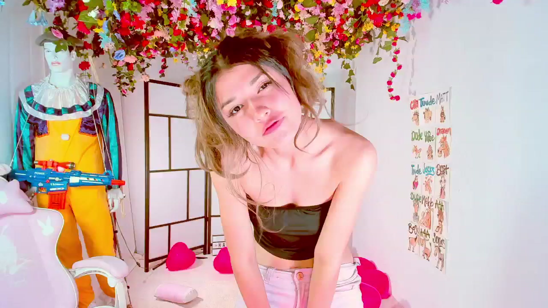 Gallery image thumbnail from Agostinha_Red's myfreecams stream on, 07/29/2024, 18:33 image 8 of 20