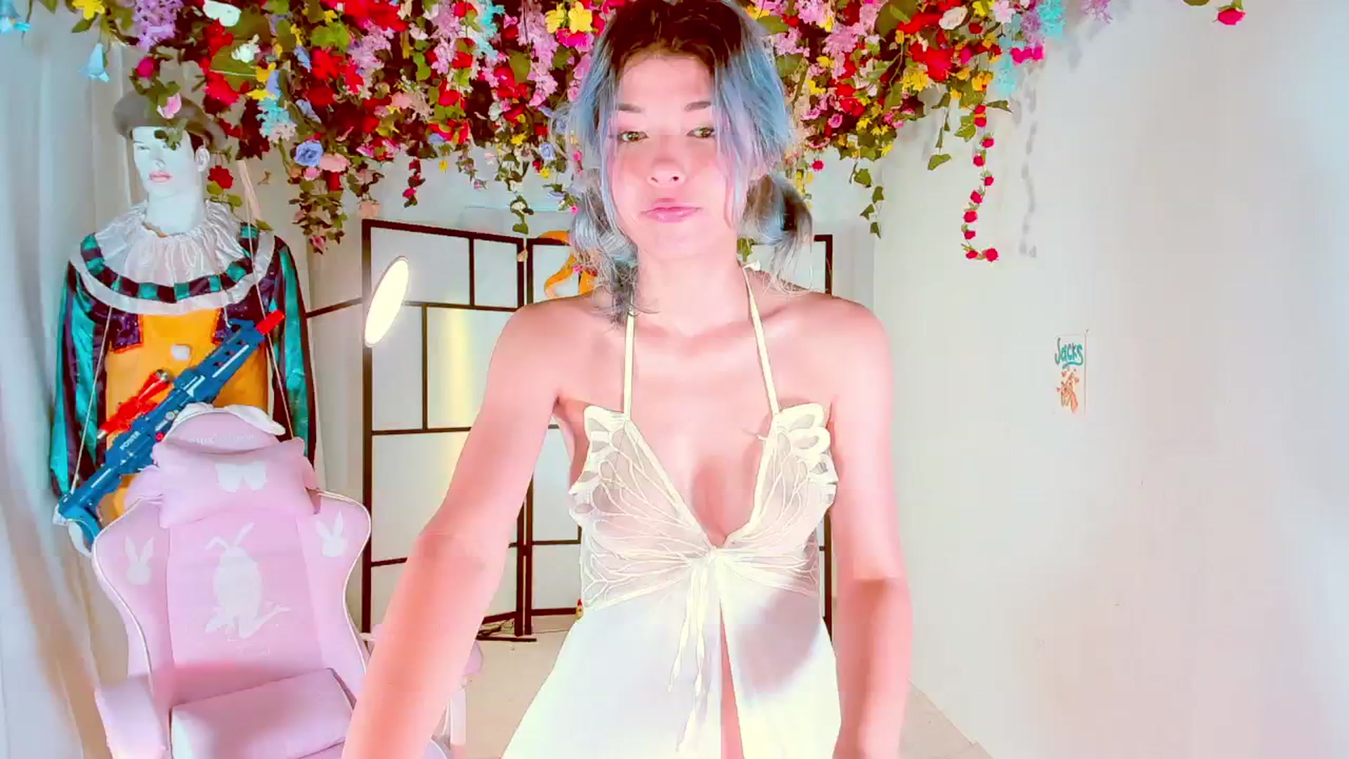 Gallery image thumbnail from Agostinha_Red's myfreecams stream on, 07/31/2024, 19:31 image 13 of 20
