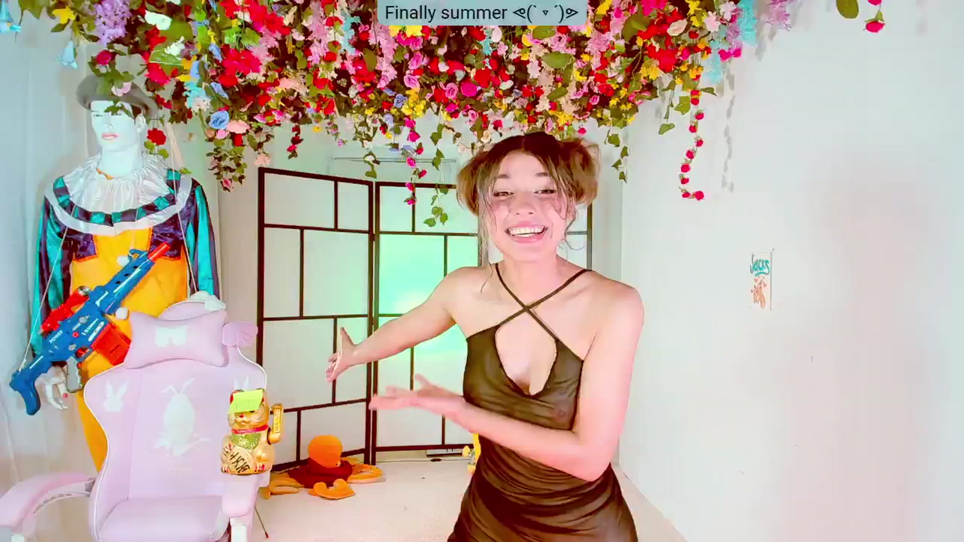 Gallery image thumbnail from Agostinha_Red's myfreecams stream on, 08/08/2024, 22:19 image 14 of 20