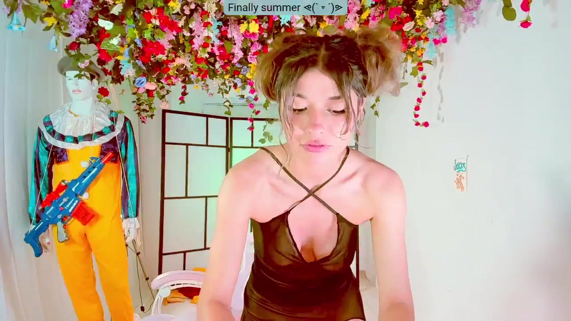 Gallery image thumbnail from Agostinha_Red's myfreecams stream on, 08/09/2024, 24:12 image 6 of 20