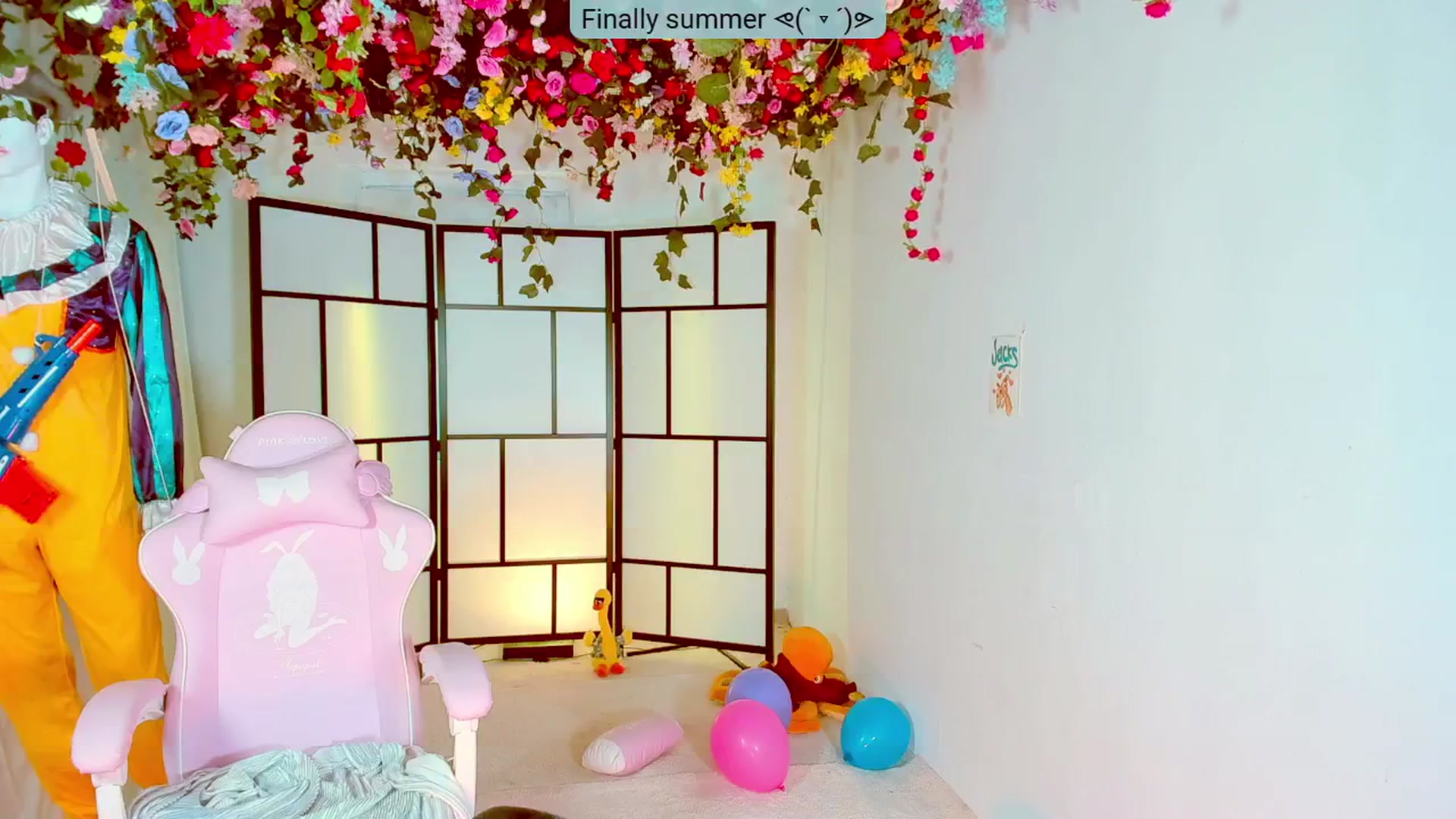 Gallery image thumbnail from Agostinha_Red's myfreecams stream on, 08/11/2024, 20:57 image 12 of 20