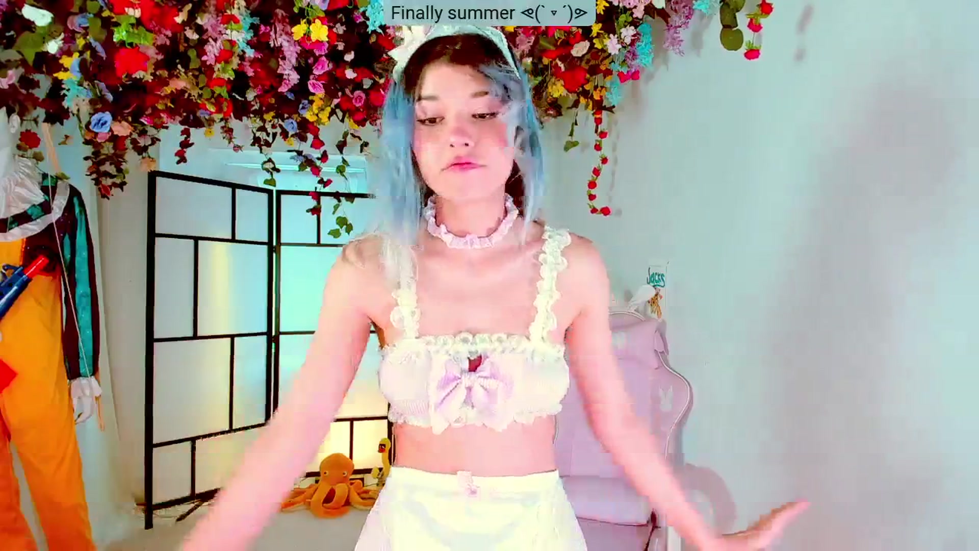 Gallery image thumbnail from Agostinha_Red's myfreecams stream on, 08/15/2024, 18:43 image 9 of 20