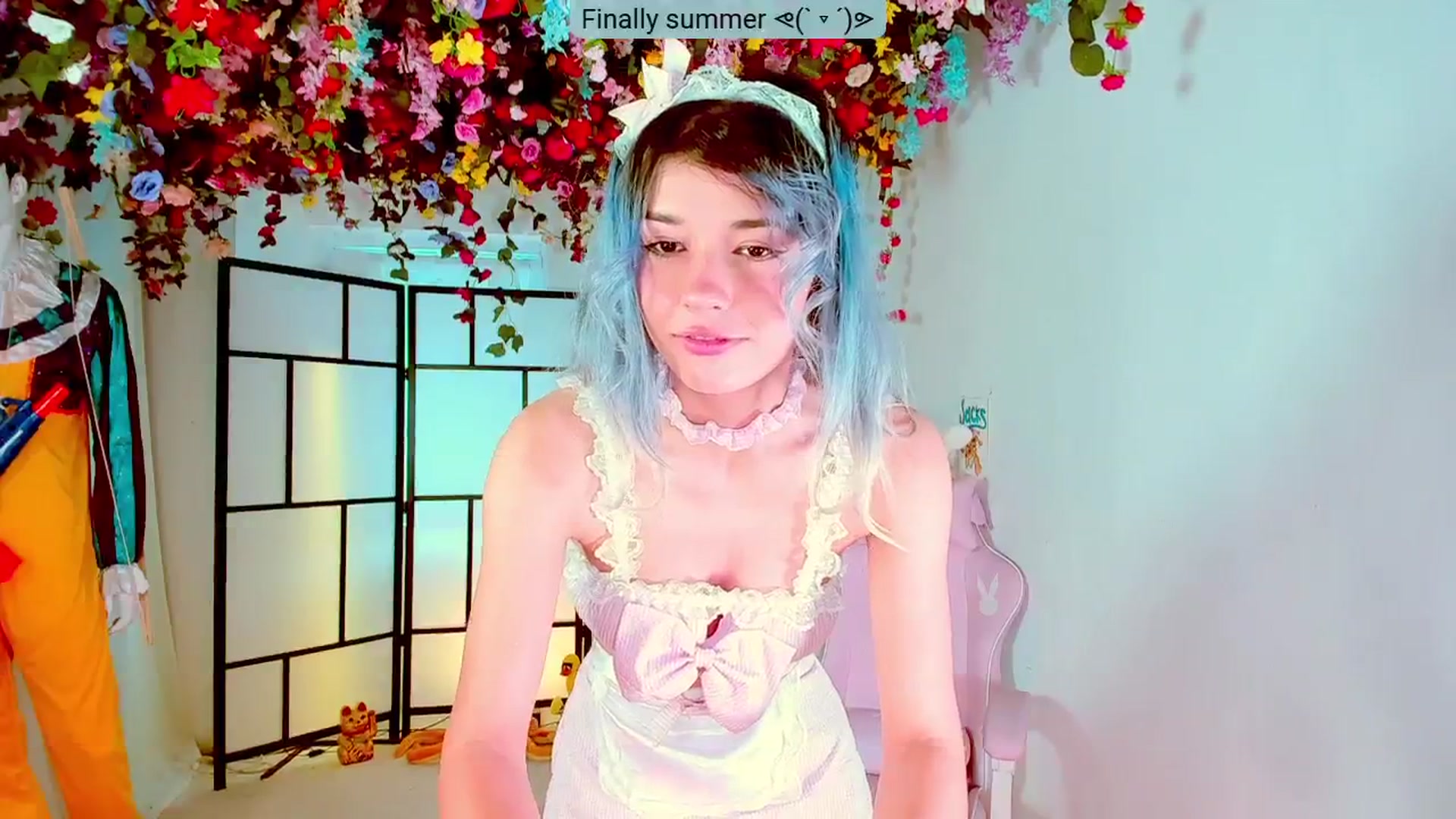 Gallery image thumbnail from Agostinha_Red's myfreecams stream on, 08/15/2024, 18:43 image 18 of 20