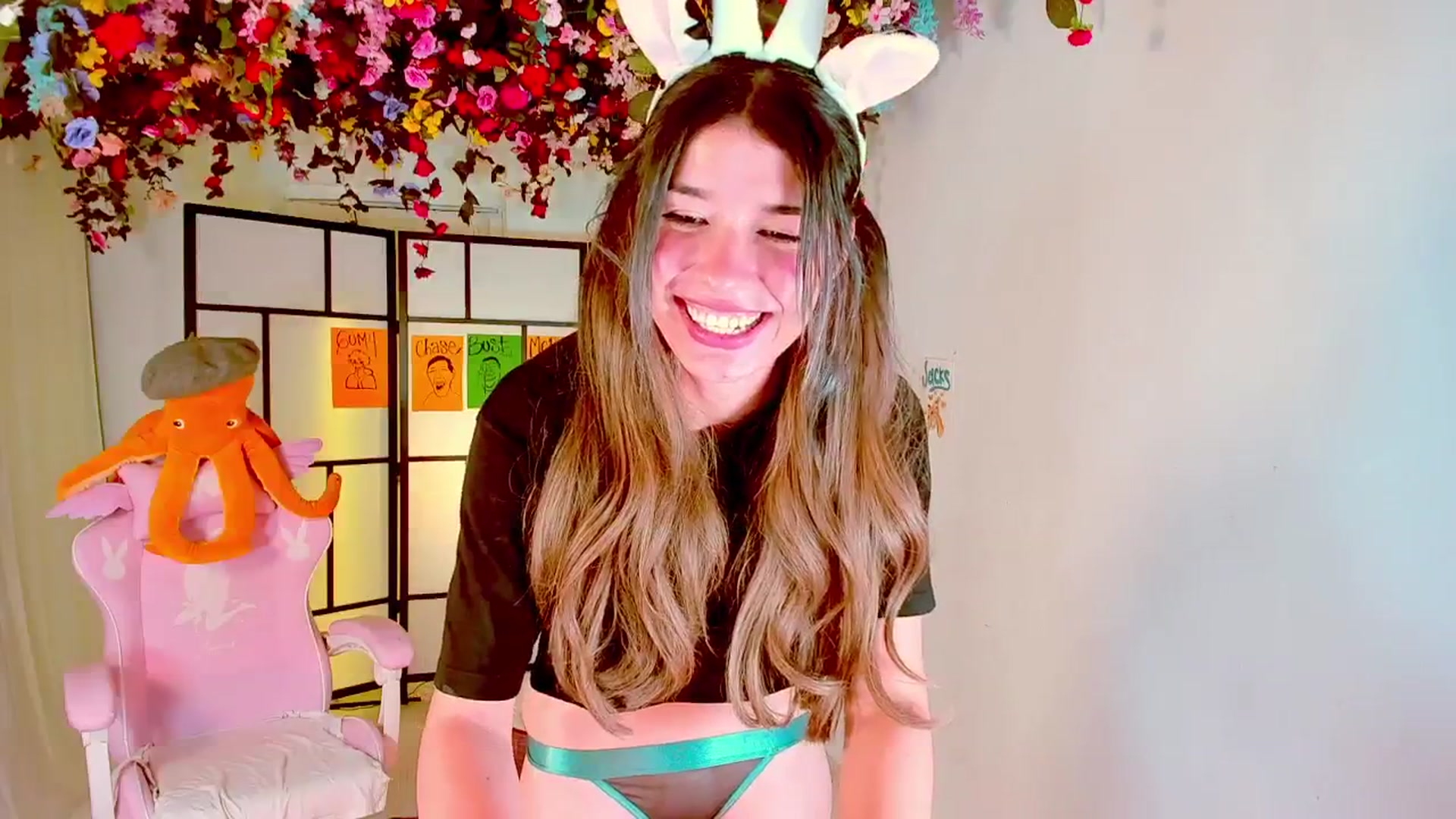Gallery image thumbnail from Agostinha_Red's myfreecams stream on, 08/23/2024, 24:08 image 20 of 20