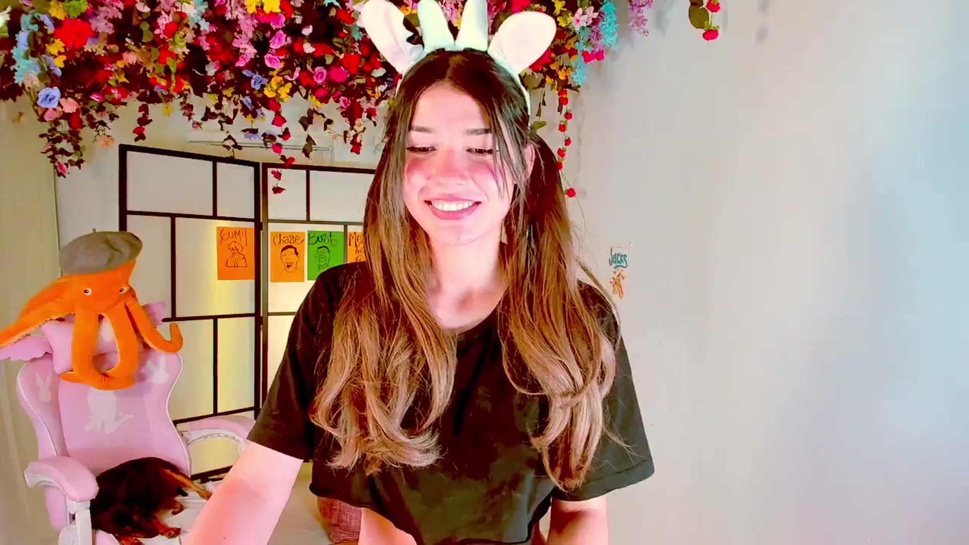 Gallery image thumbnail from Agostinha_Red's myfreecams stream on, 08/23/2024, 24:08 image 12 of 20