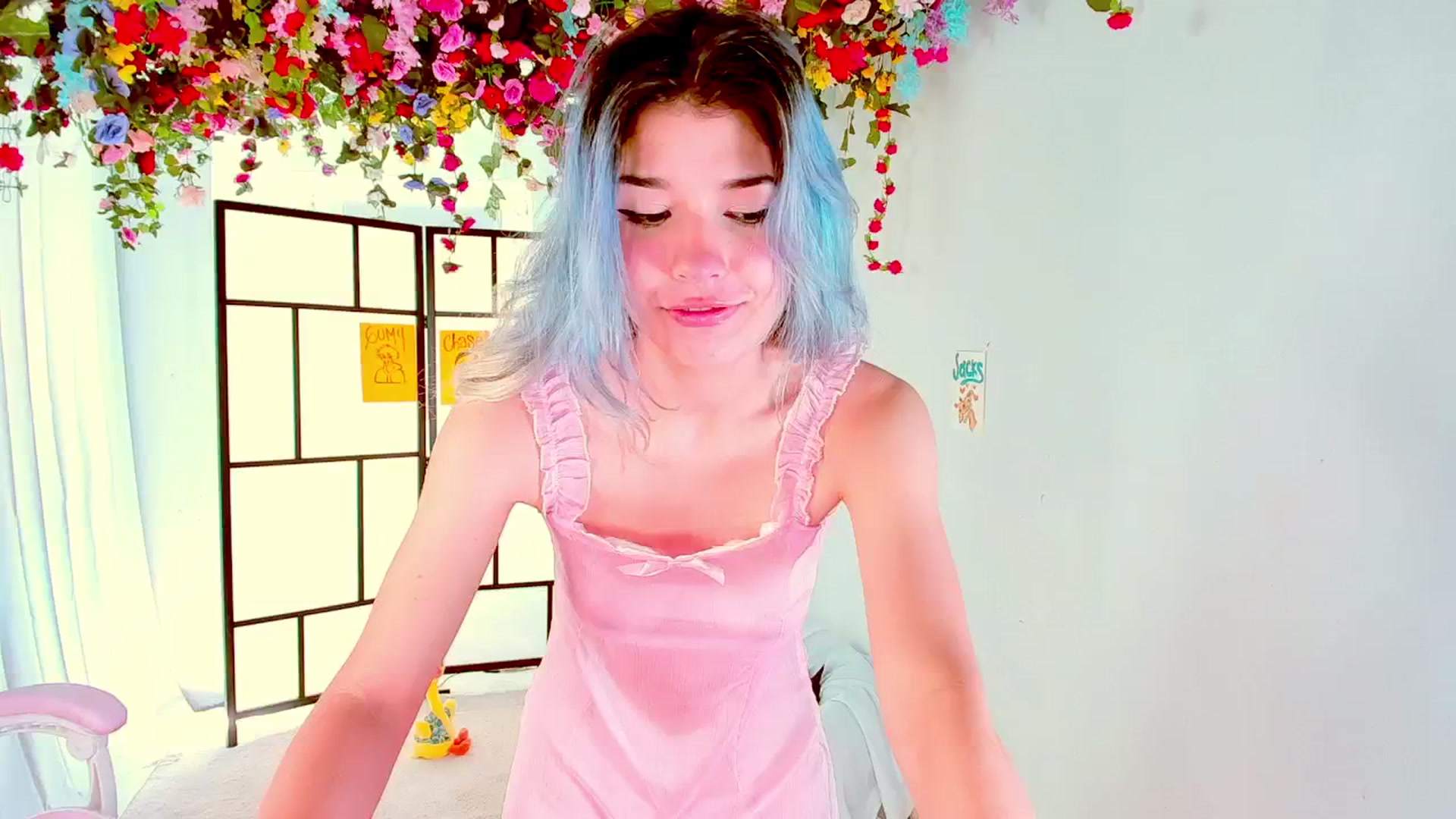 Gallery image thumbnail from Agostinha_Red's myfreecams stream on, 08/26/2024, 12:28 image 14 of 20
