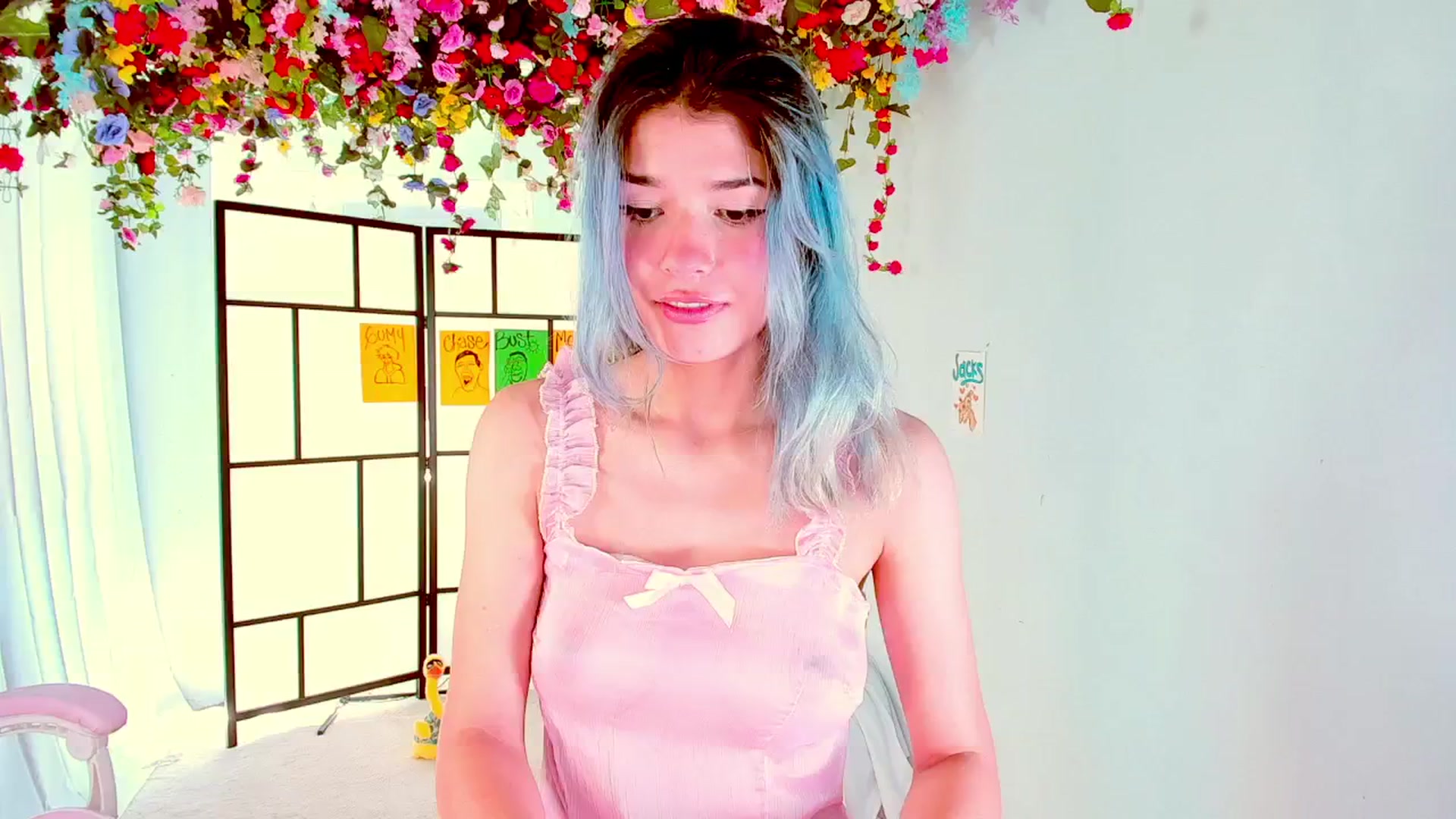 Gallery image thumbnail from Agostinha_Red's myfreecams stream on, 08/26/2024, 12:28 image 16 of 20