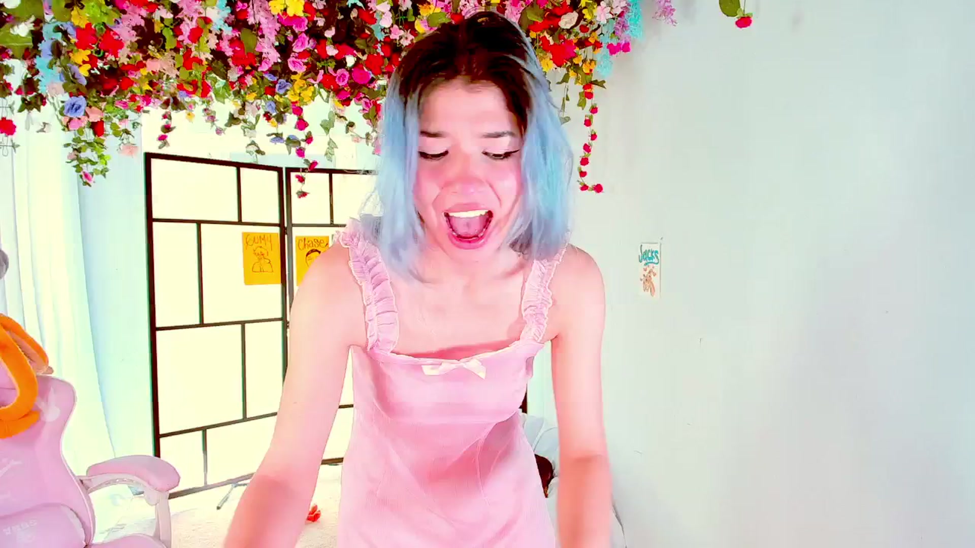 Gallery image thumbnail from Agostinha_Red's myfreecams stream on, 08/26/2024, 12:28 image 2 of 20