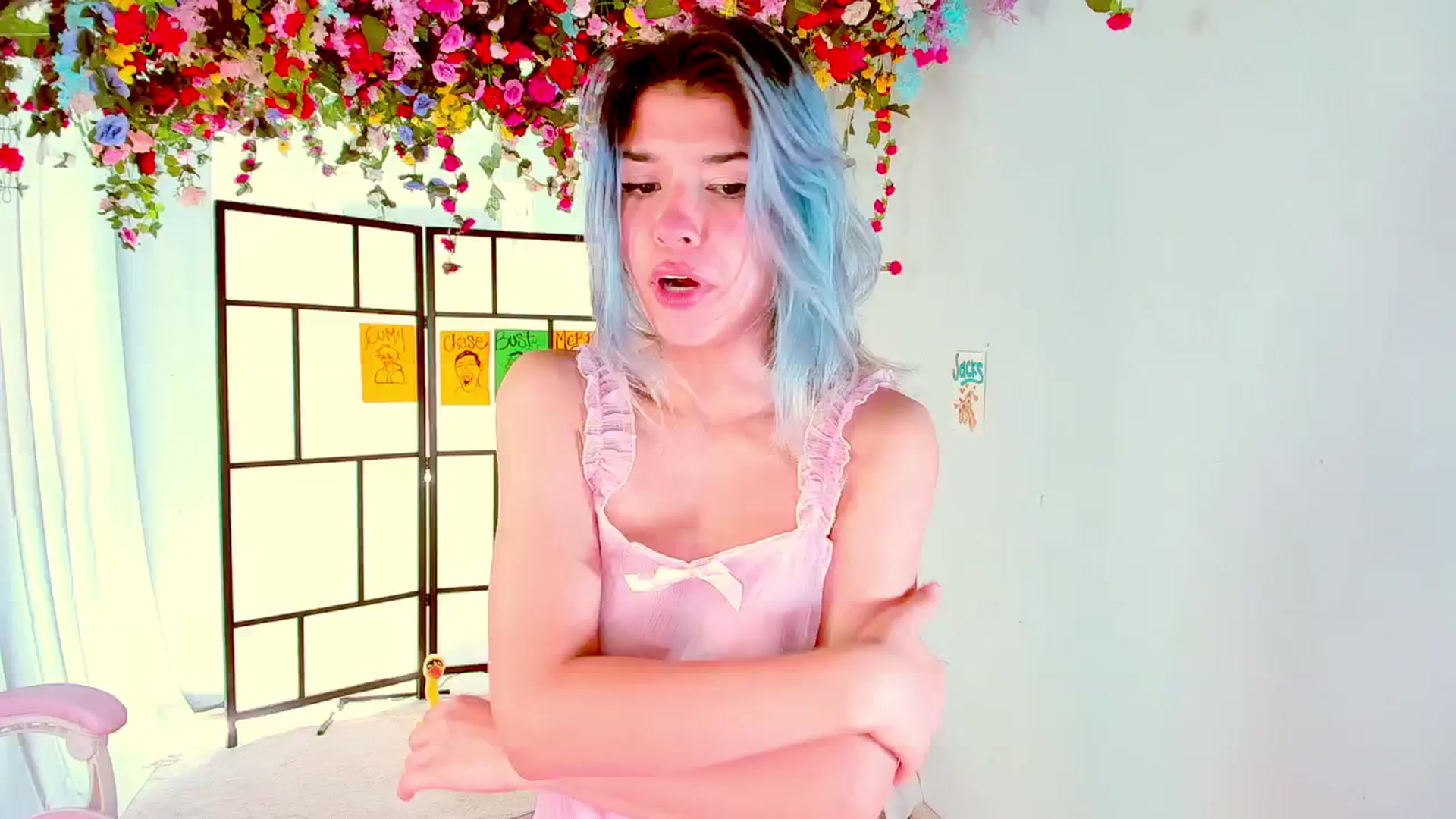 Gallery image thumbnail from Agostinha_Red's myfreecams stream on, 08/26/2024, 12:28 image 12 of 20