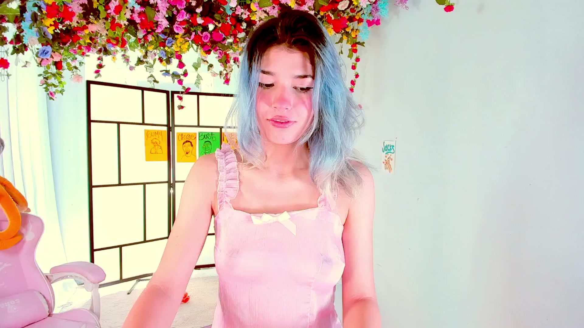 Gallery image thumbnail from Agostinha_Red's myfreecams stream on, 08/26/2024, 12:28 image 10 of 20