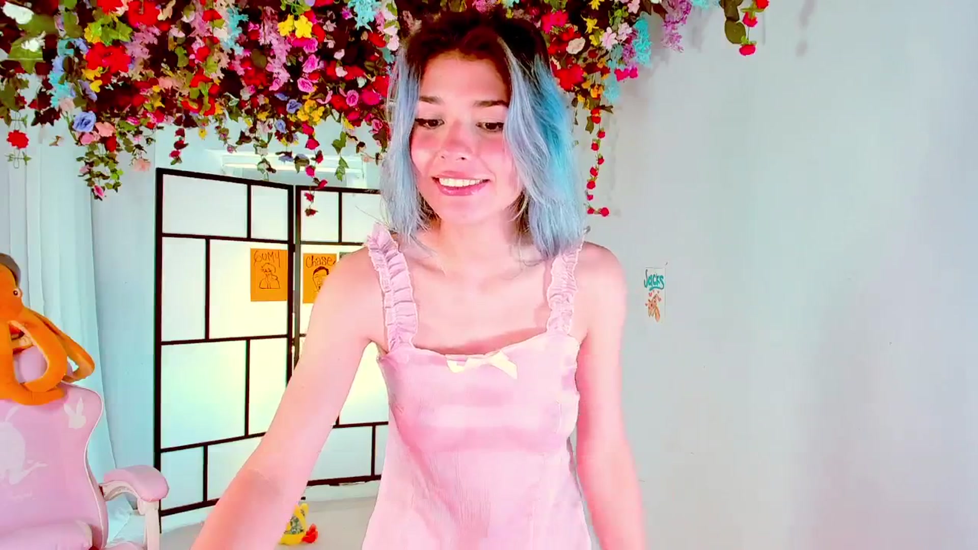 Gallery image thumbnail from Agostinha_Red's myfreecams stream on, 08/26/2024, 13:40 image 17 of 20