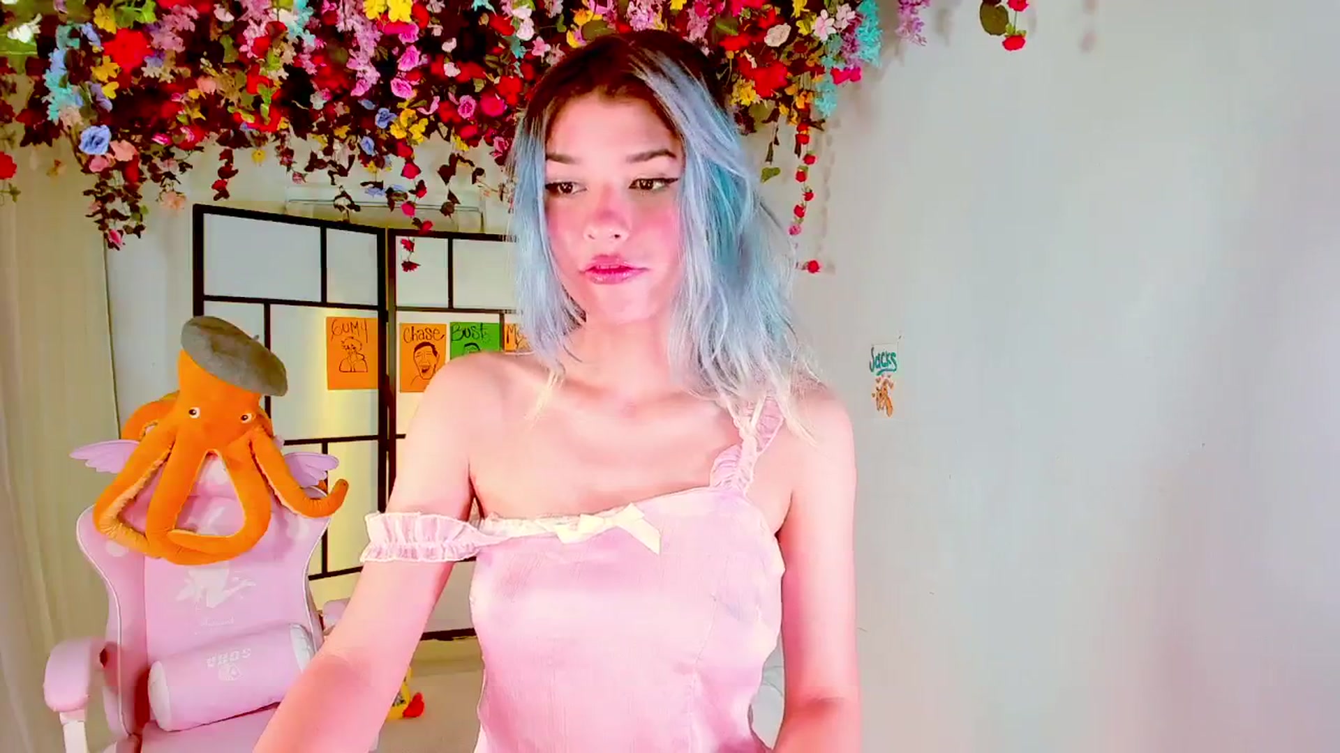 Gallery image thumbnail from Agostinha_Red's myfreecams stream on, 08/27/2024, 24:35 image 7 of 20