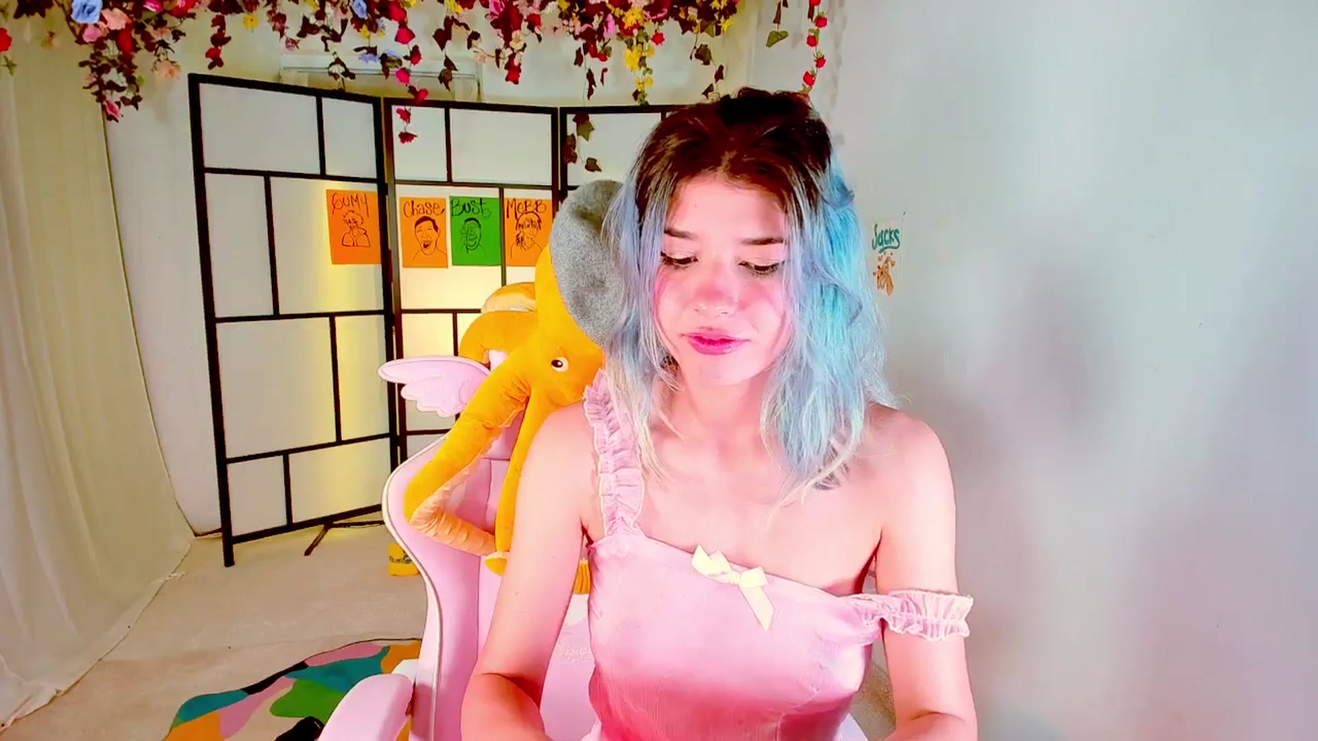 Gallery image thumbnail from Agostinha_Red's myfreecams stream on, 08/27/2024, 24:35 image 17 of 20