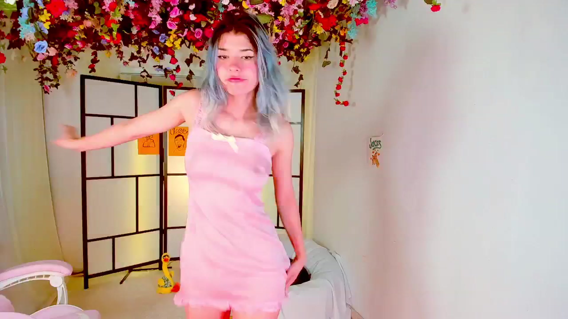 Gallery image thumbnail from Agostinha_Red's myfreecams stream on, 08/27/2024, 24:35 image 5 of 20