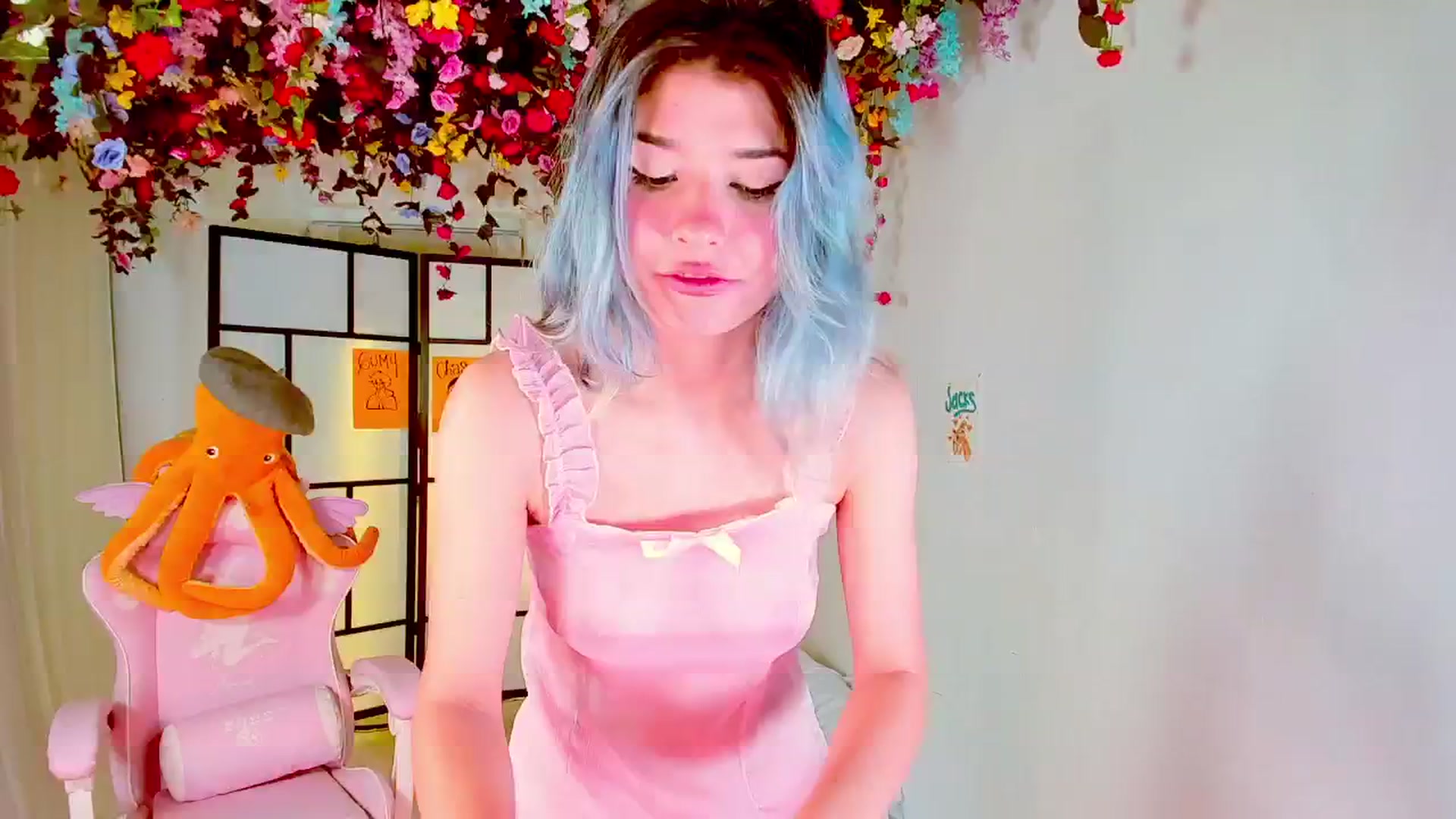 Gallery image thumbnail from Agostinha_Red's myfreecams stream on, 08/27/2024, 24:35 image 6 of 20