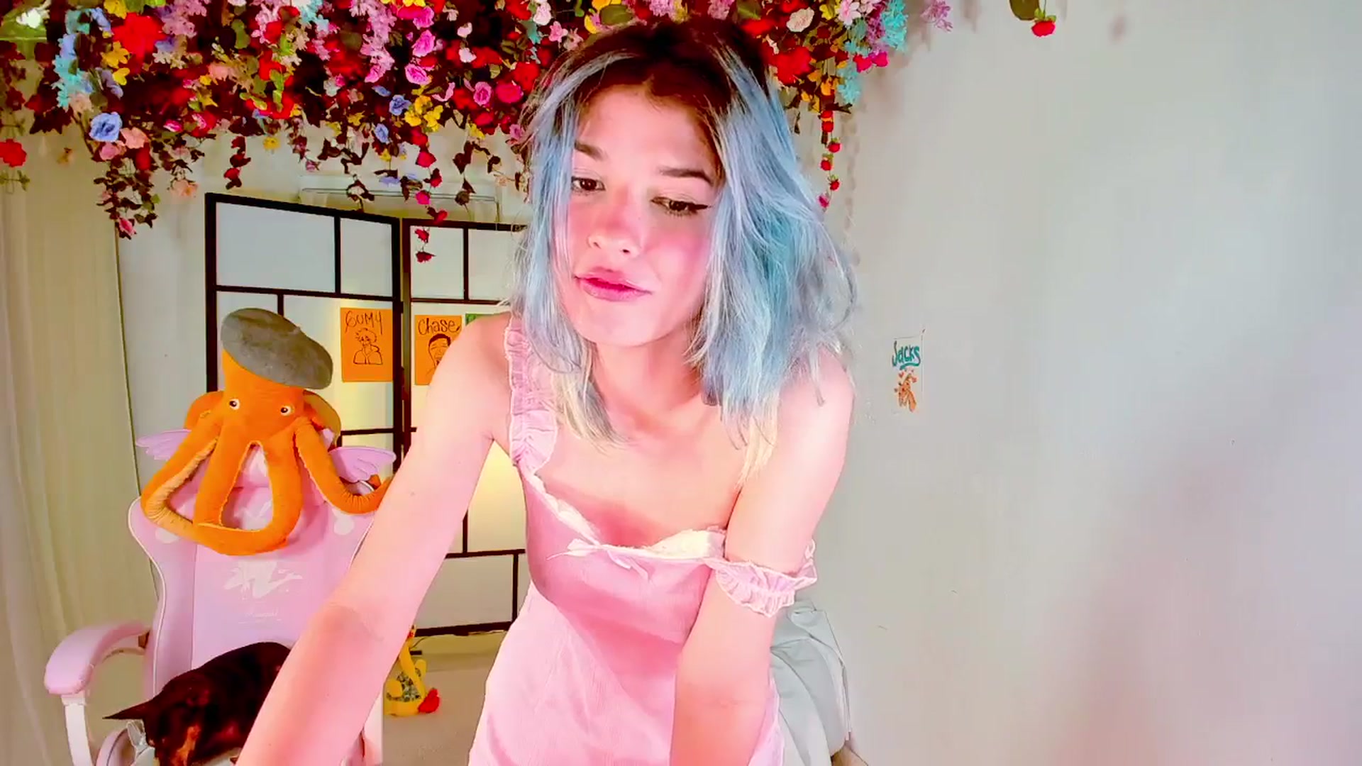 Gallery image thumbnail from Agostinha_Red's myfreecams stream on, 08/27/2024, 24:35 image 10 of 20