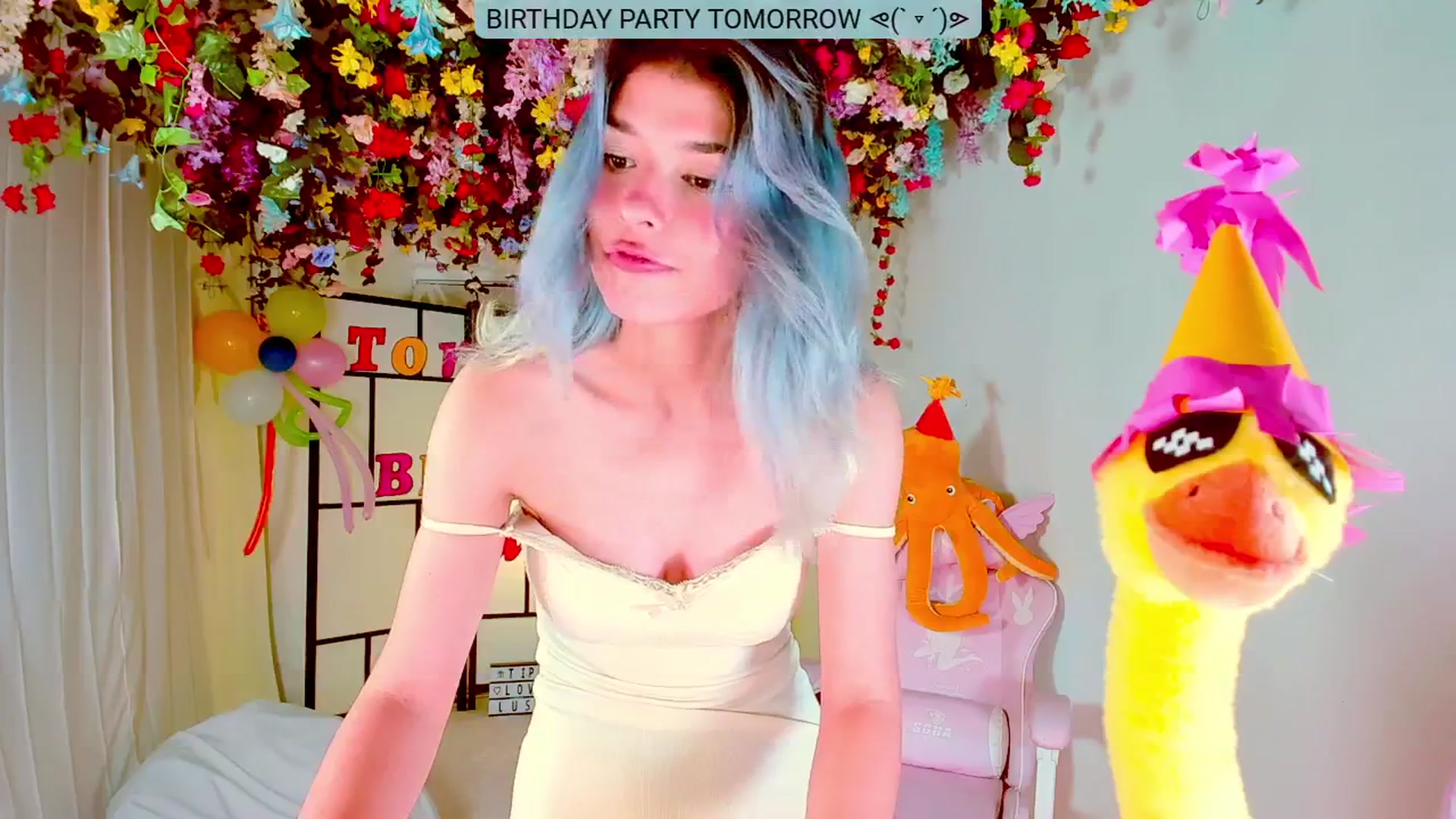 Gallery image thumbnail from Agostinha_Red's myfreecams stream on, 08/31/2024, 22:02 image 13 of 20