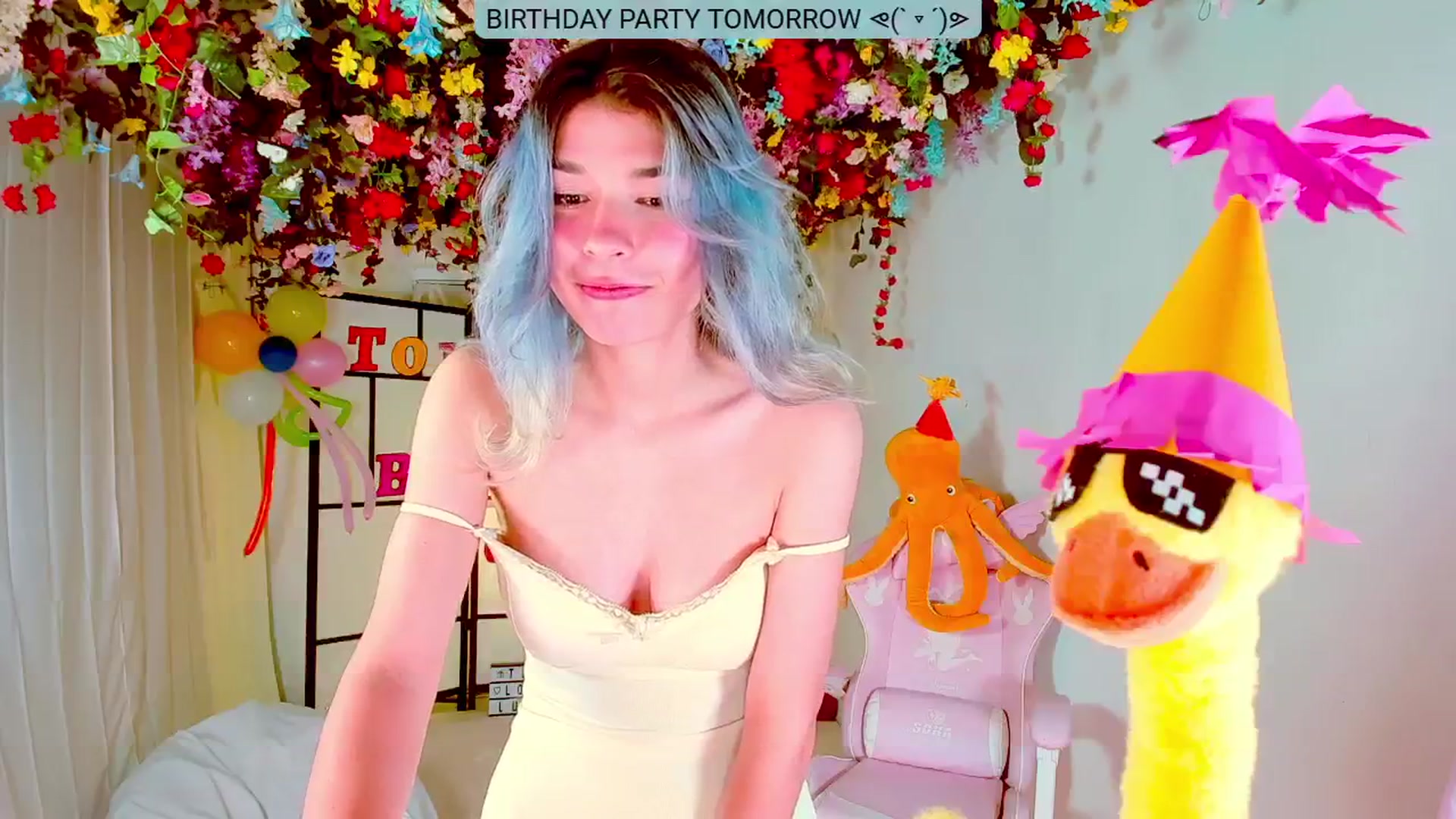 Gallery image thumbnail from Agostinha_Red's myfreecams stream on, 08/31/2024, 22:02 image 8 of 20
