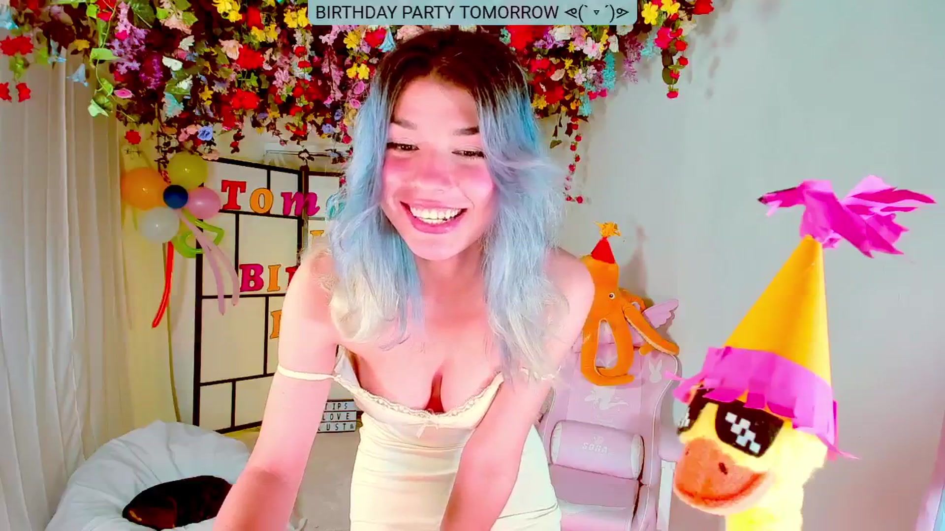 Gallery image thumbnail from Agostinha_Red's myfreecams stream on, 08/31/2024, 22:02 image 2 of 20